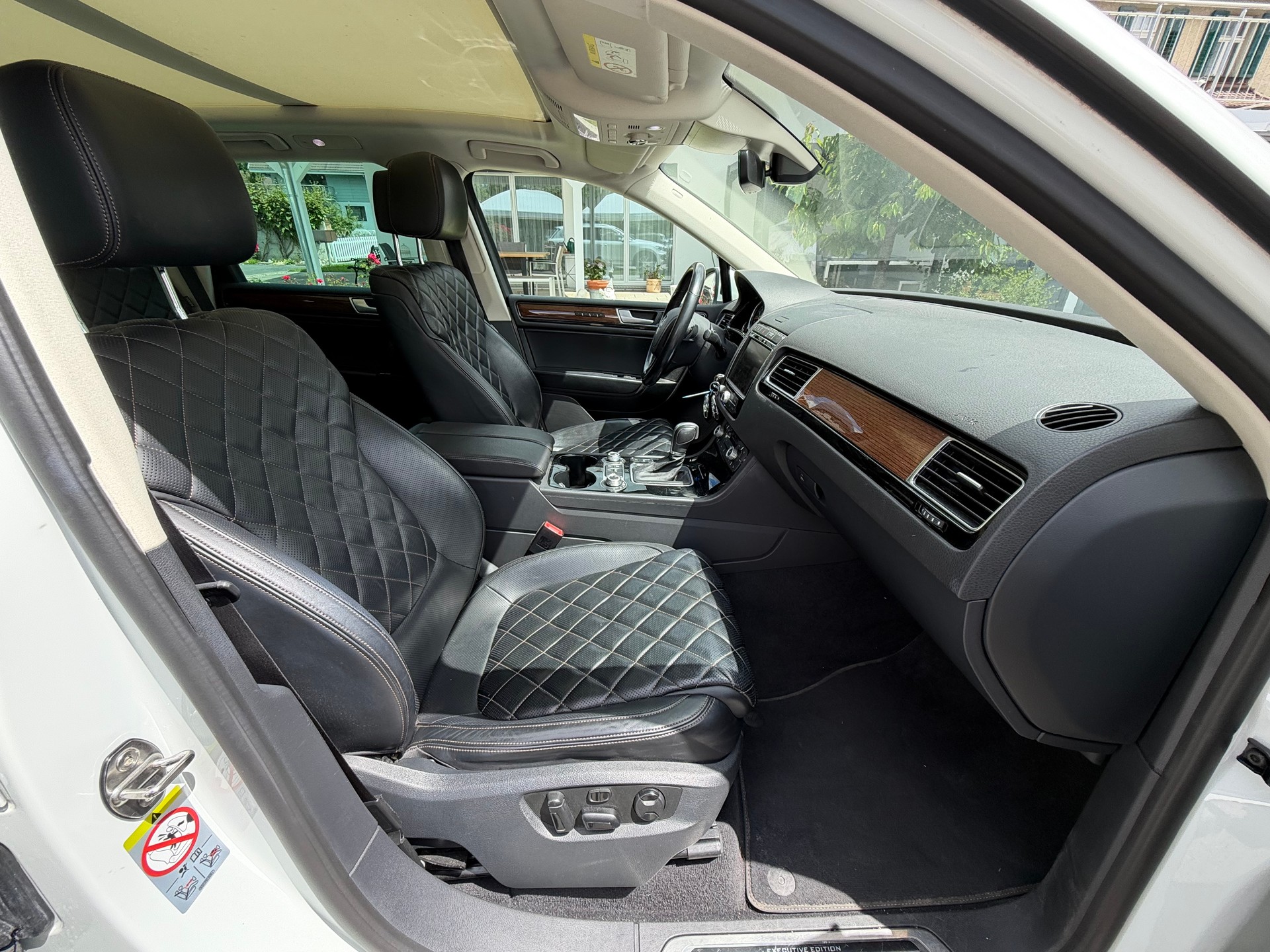 VW Touareg 3.0 TDI BlueMotion Technology Tiptronic-image-9