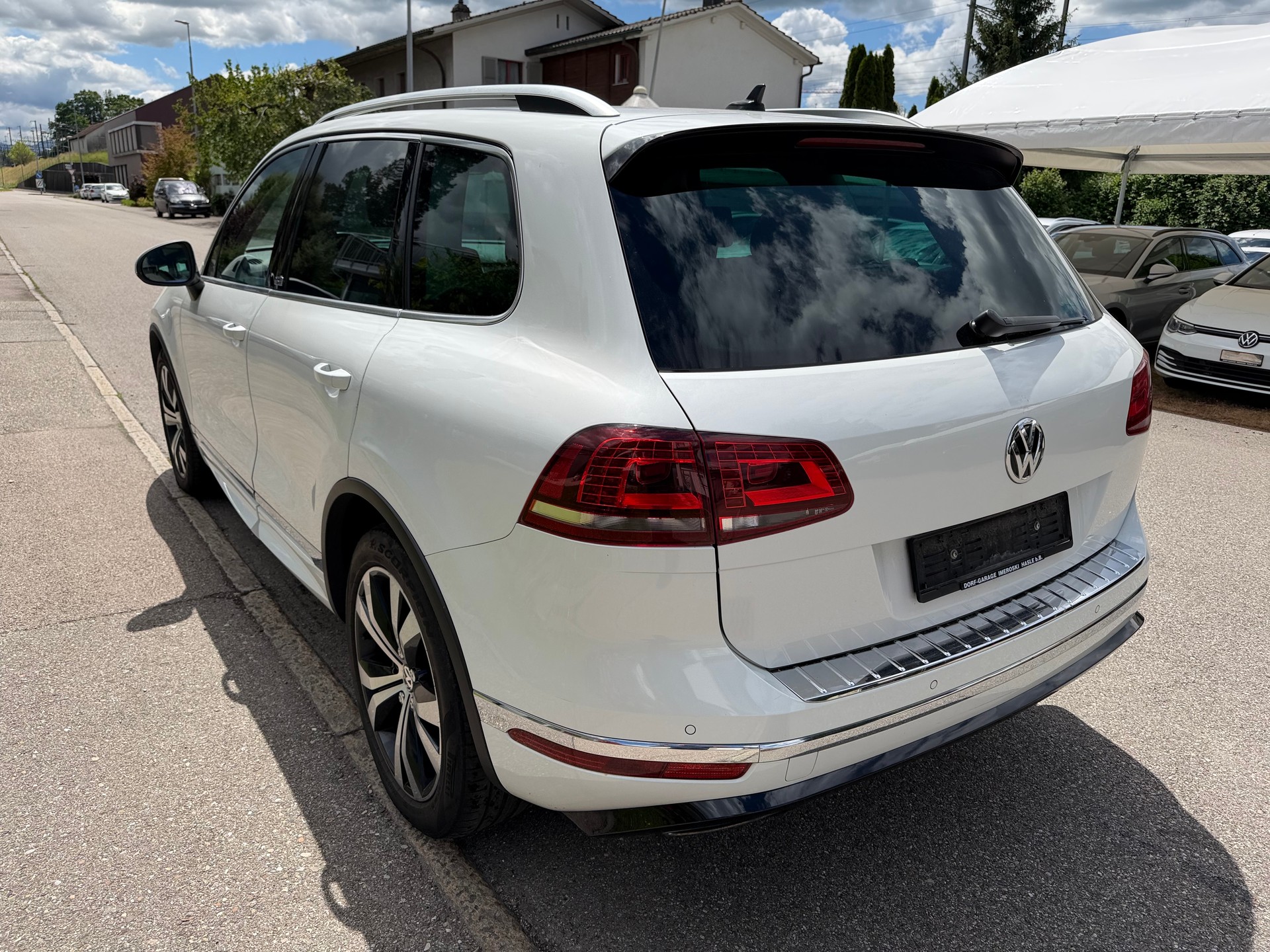 VW Touareg 3.0 TDI BlueMotion Technology Tiptronic-image-6