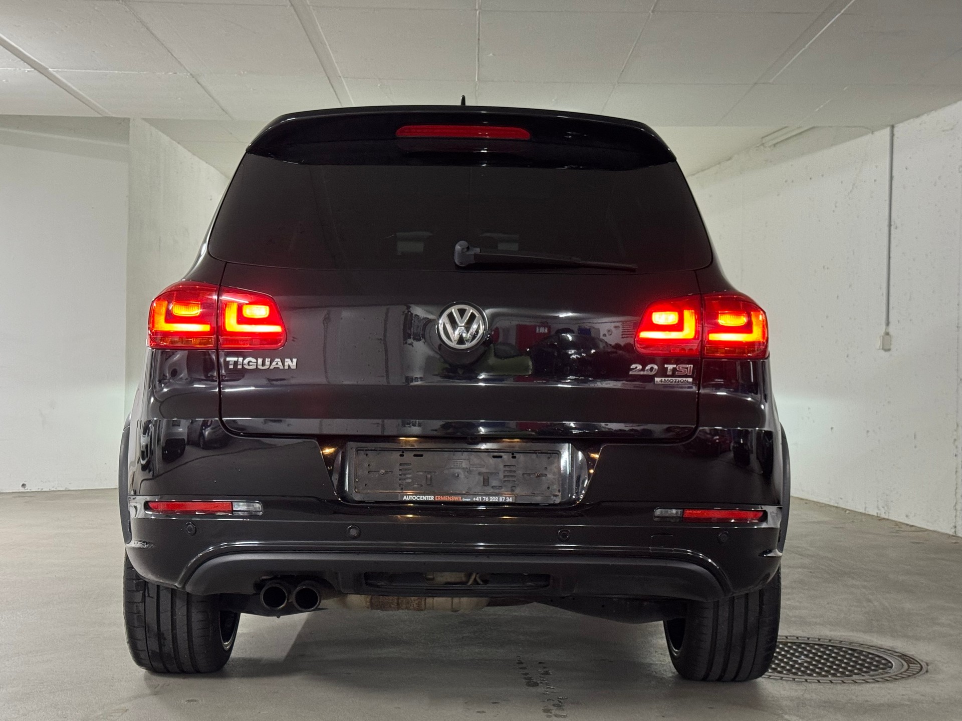 VW Tiguan 2.0 TSI R-Line Design 4Motion DSG mit AHK-image-5