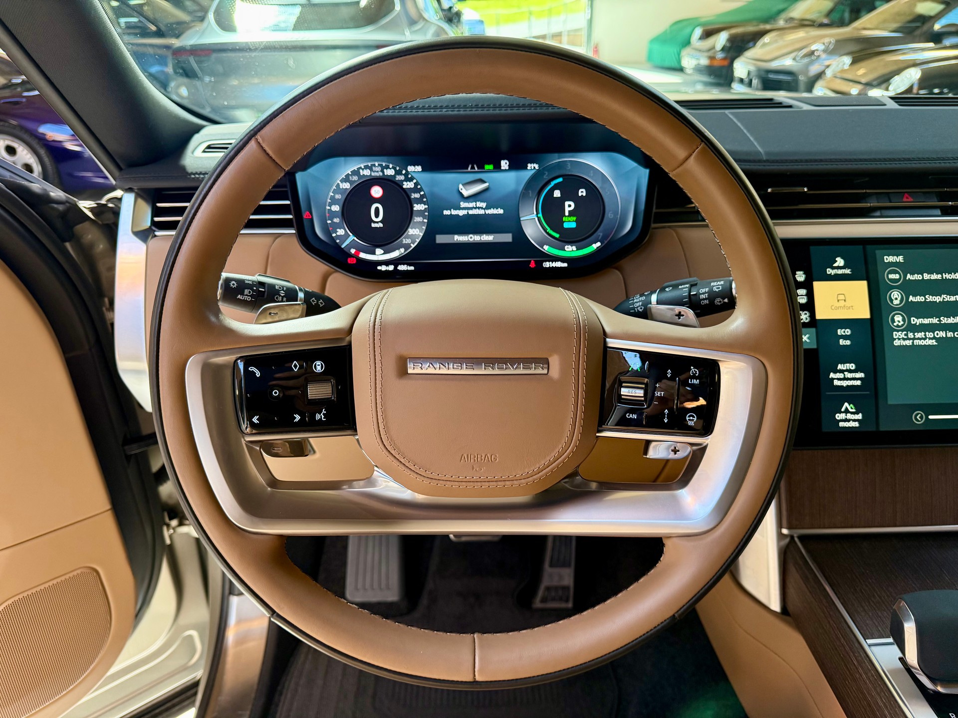LAND ROVER Range Rover PHEV P550e HSE-image-7
