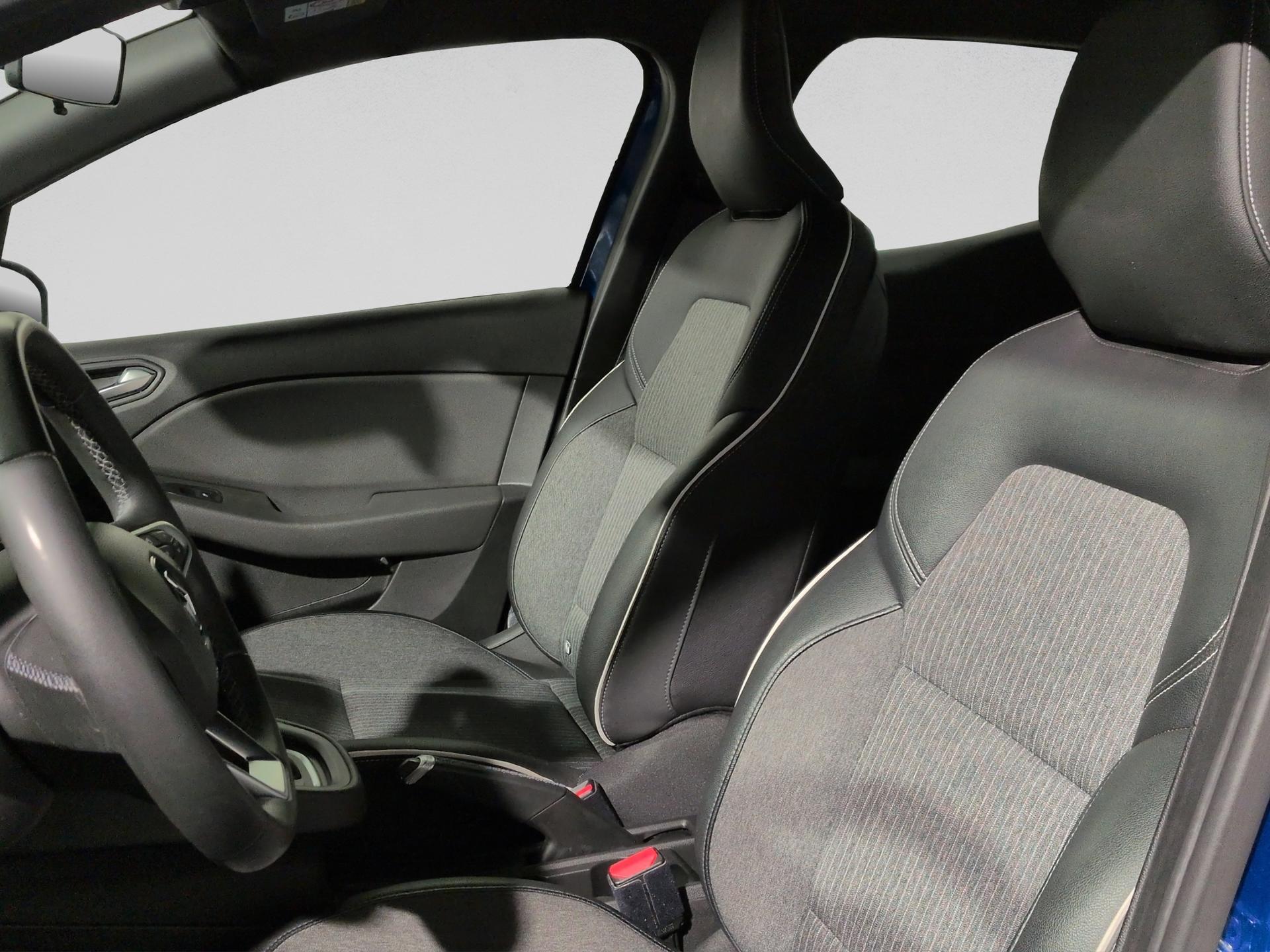 RENAULT Clio 1.6 E-Tech Intens-image-8