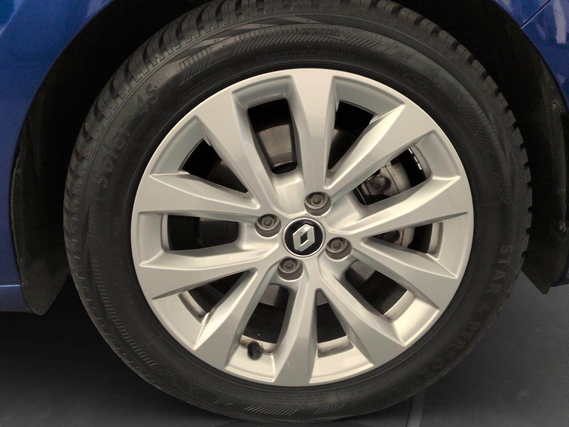 RENAULT Clio 1.6 E-Tech Intens-image-17