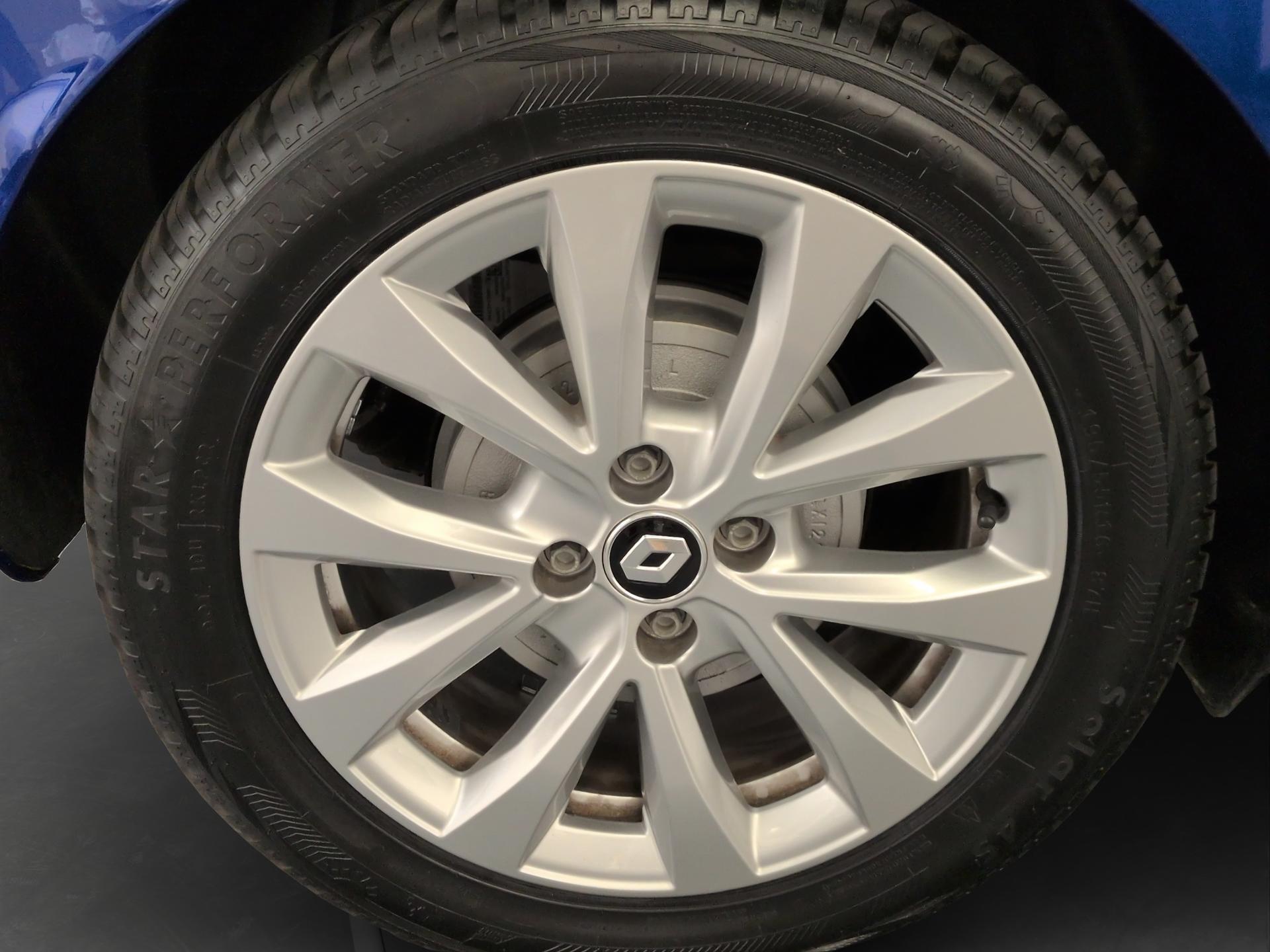 RENAULT Clio 1.6 E-Tech Intens-image-24