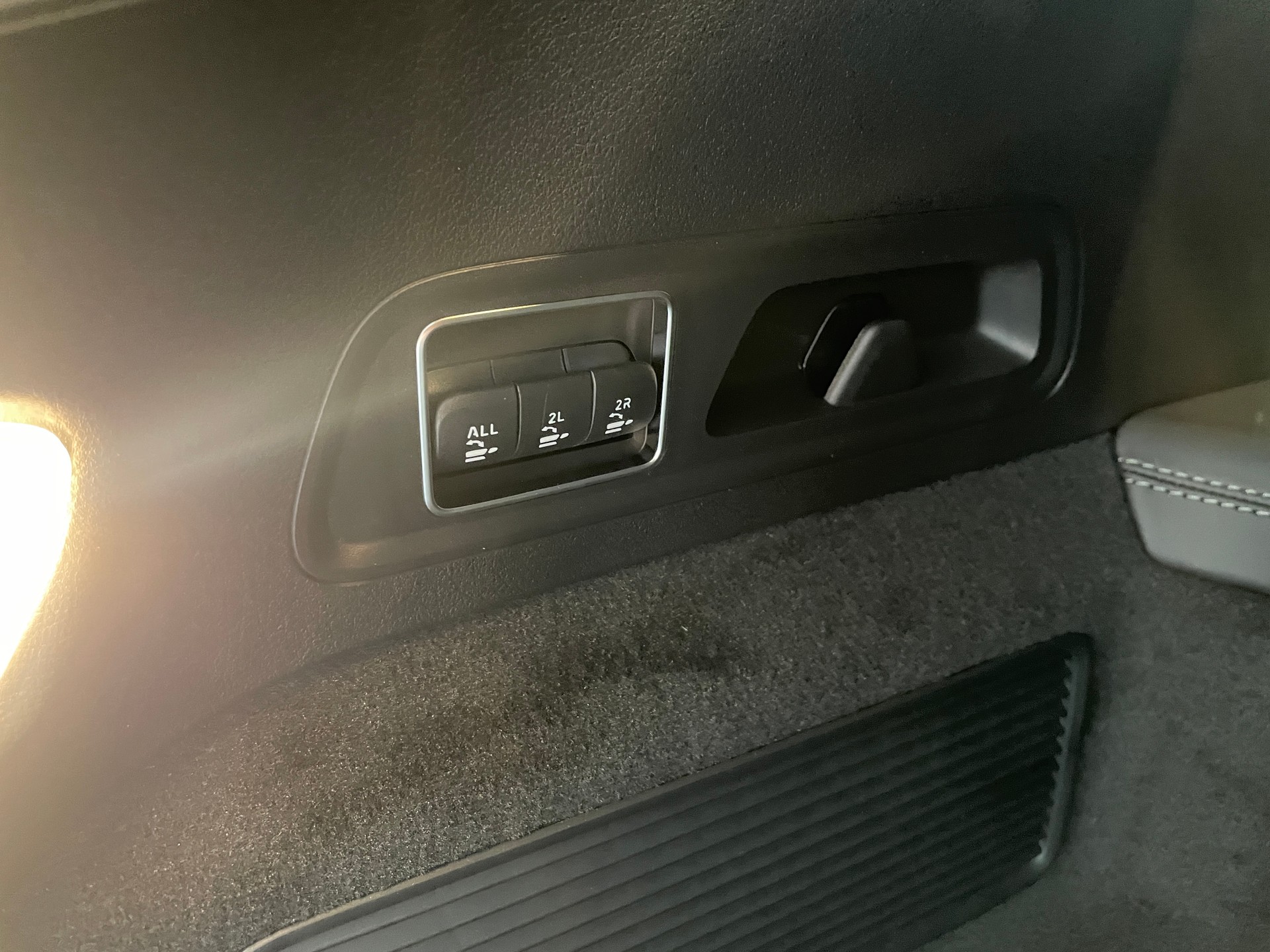 MERCEDES-BENZ GLS 450 d 4Matic 9G-Tronic AMG Line-image-8
