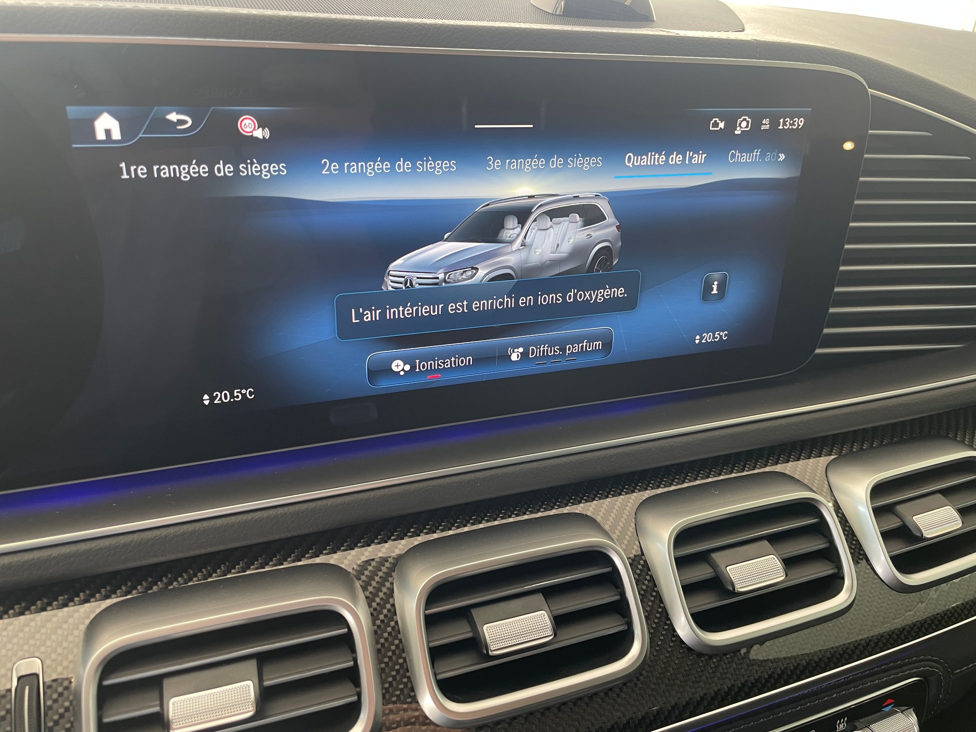 MERCEDES-BENZ GLS 450 d 4Matic 9G-Tronic AMG Line-image-23