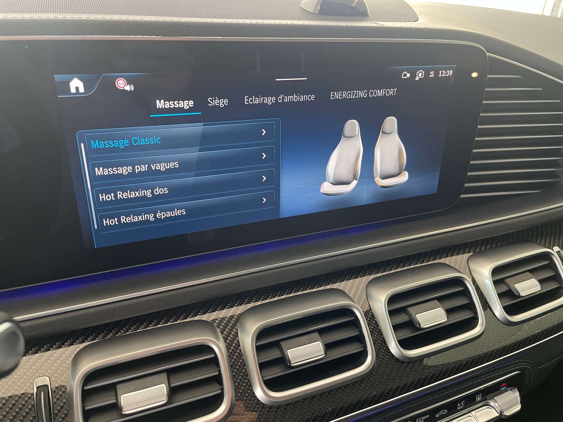 MERCEDES-BENZ GLS 450 d 4Matic 9G-Tronic AMG Line-image-21