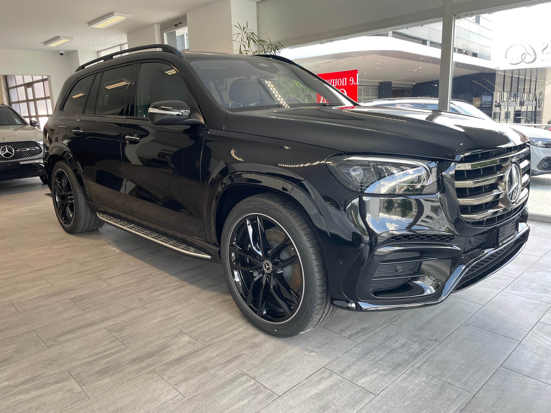 MERCEDES-BENZ GLS 450 d 4Matic 9G-Tronic AMG Line-image-2