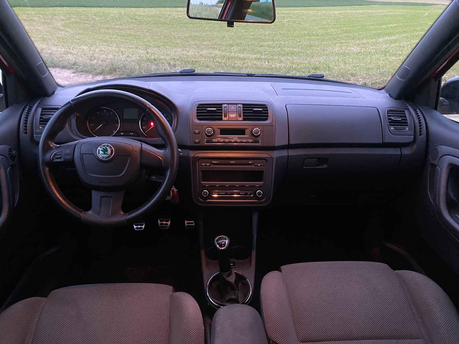 SKODA Fabia 1.2 TSI Monte Carlo-image-3