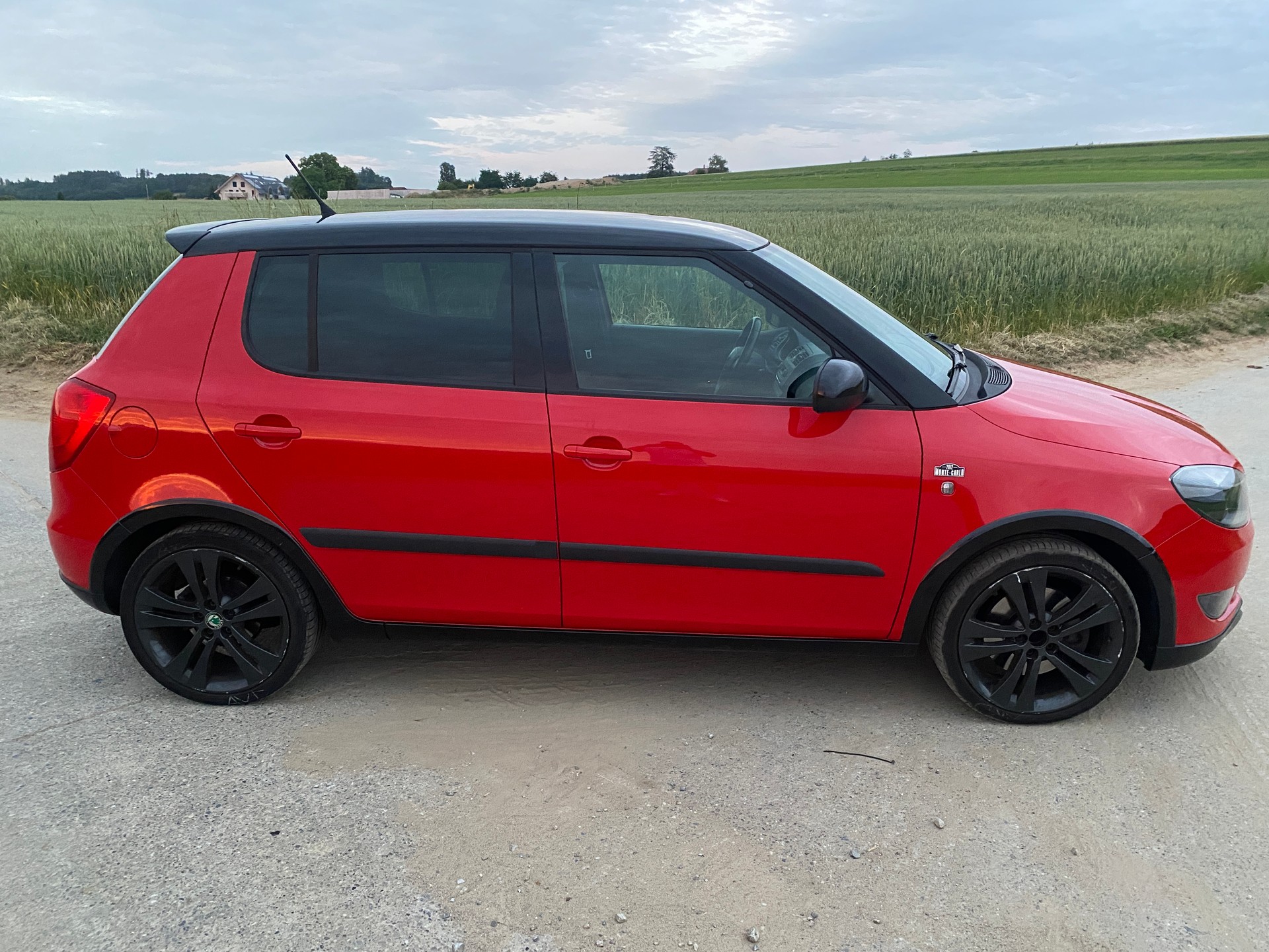 SKODA Fabia 1.2 TSI Monte Carlo-image-1