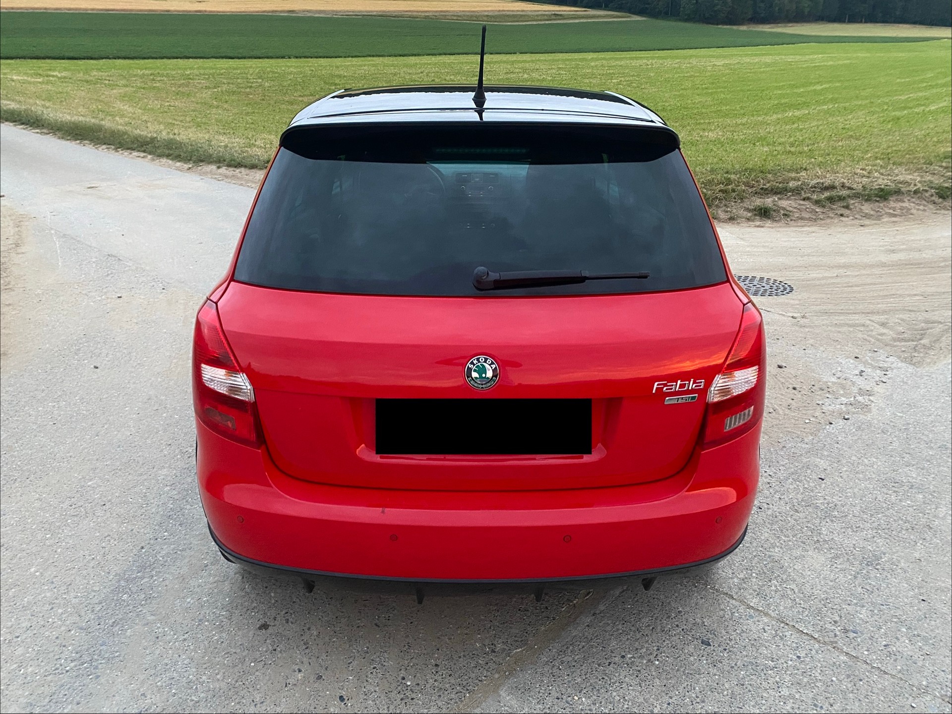 SKODA Fabia 1.2 TSI Monte Carlo-image-2