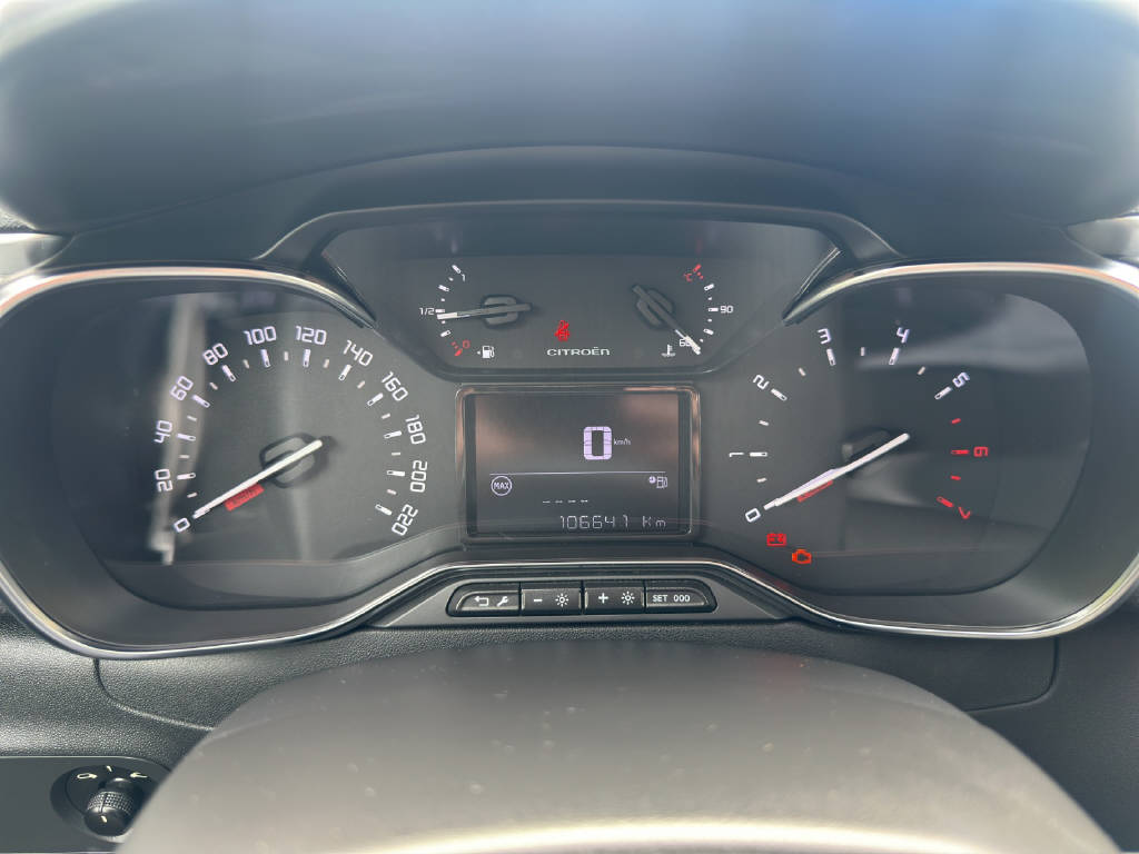CITROEN C3 1.2 PureTech Feel-image-11
