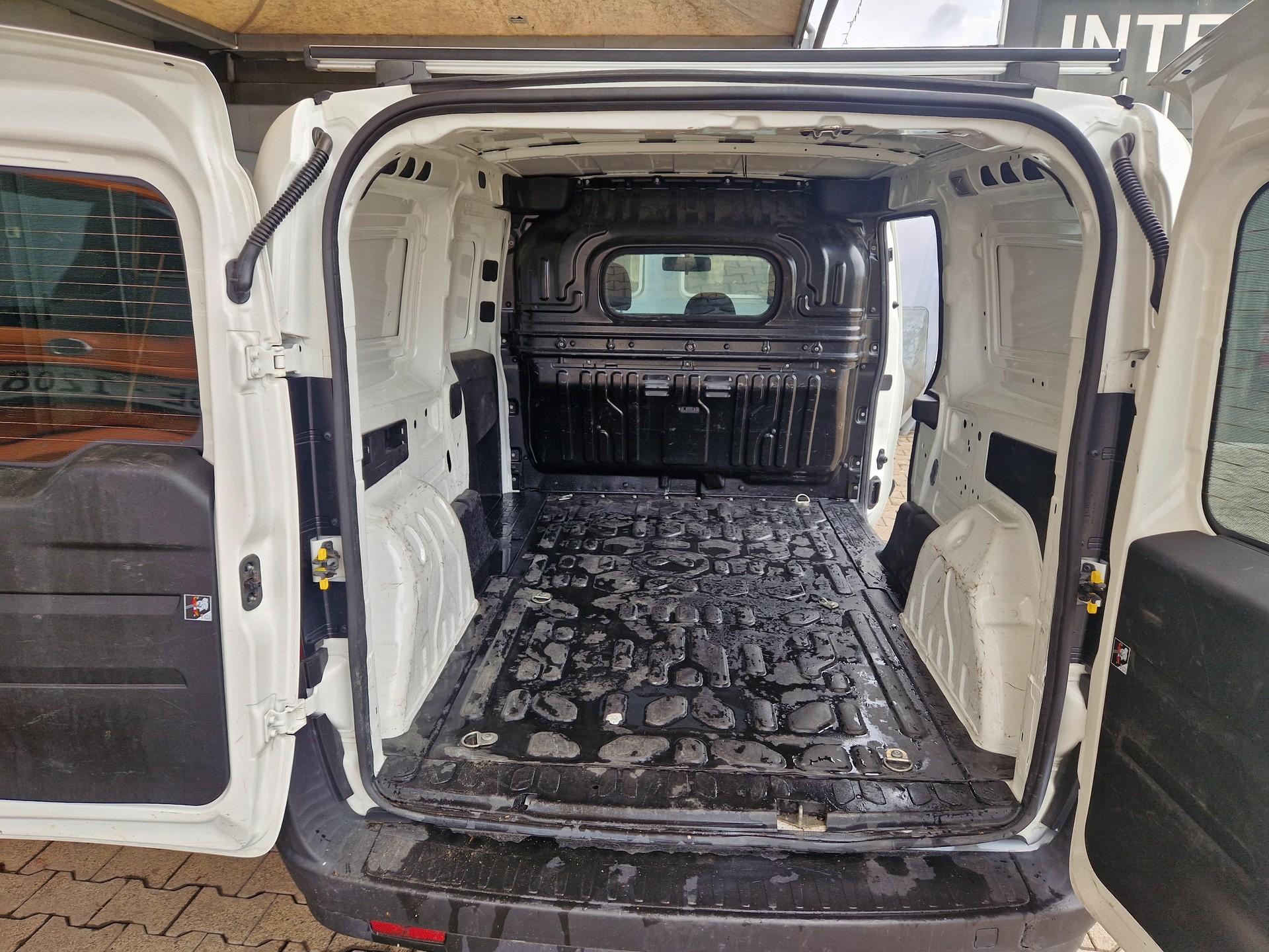 FIAT Doblò Maxi 1.4 MPI Cargo-image-9