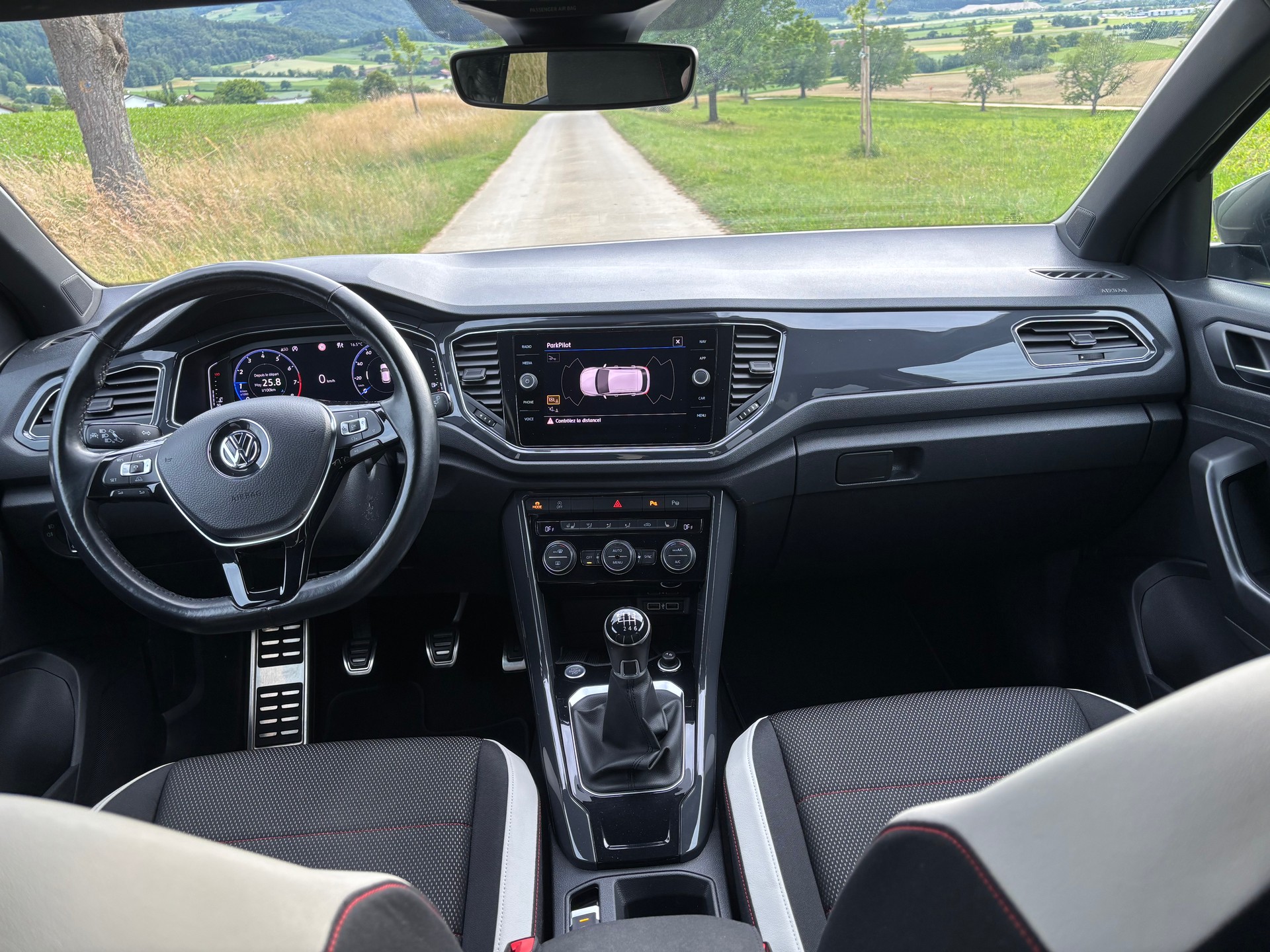 VW 1.5 TSI Advance-image-3