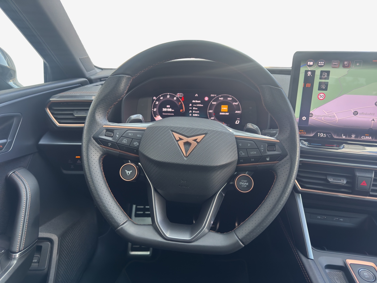 CUPRA LEON ST 1.5 eTSI DSG-image-9