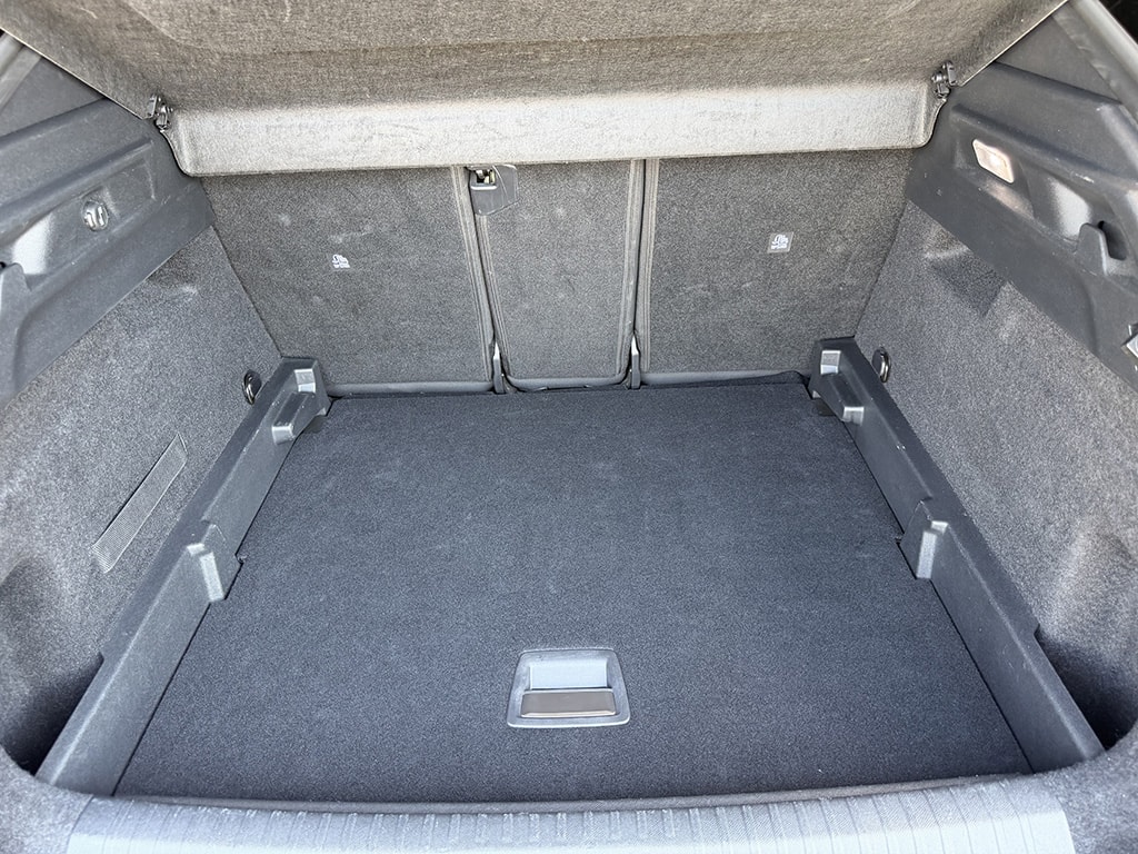 PEUGEOT 3008 1.2 Hybrid GT-image-10