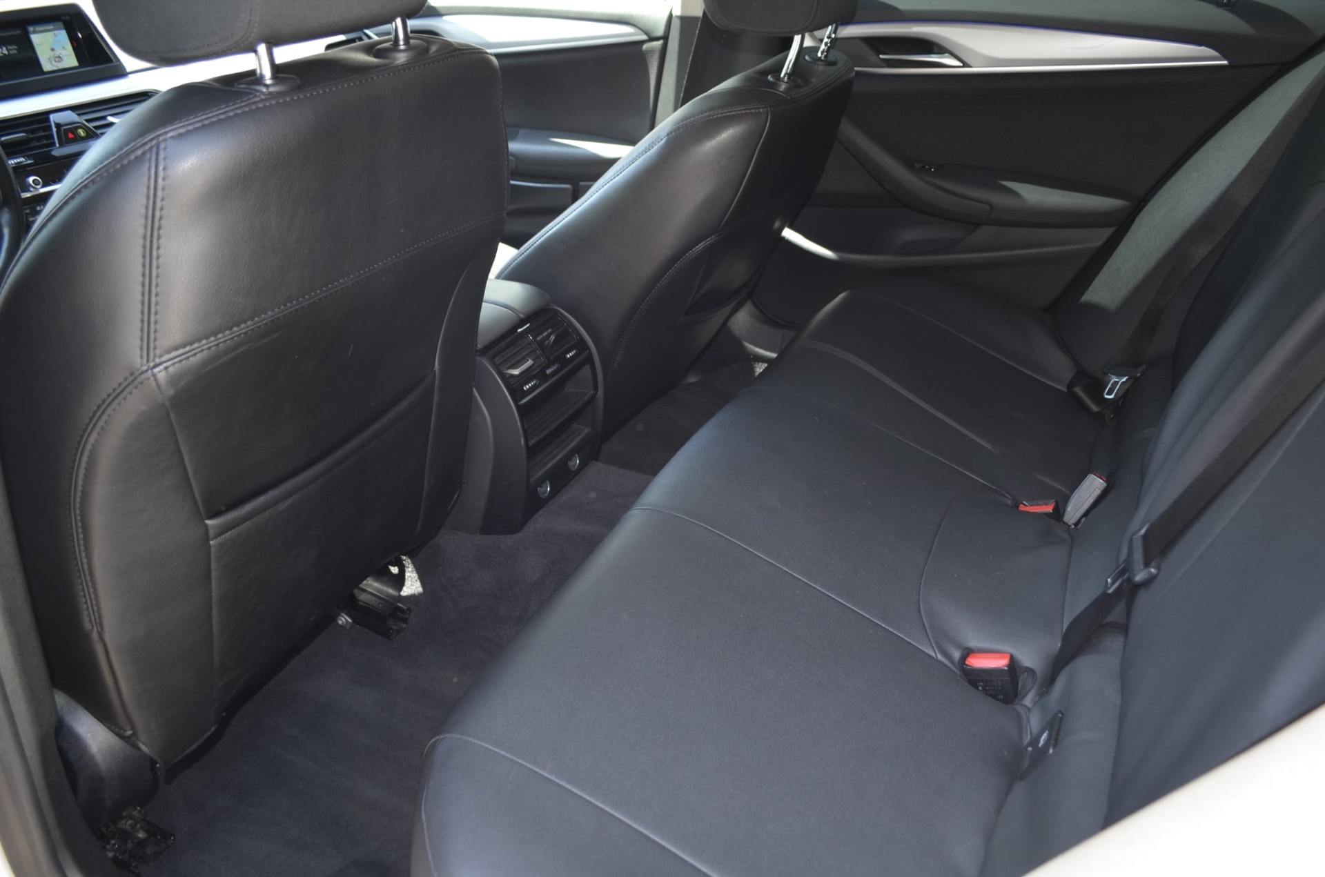 BMW 530d xDrive Touring Steptronic-image-5