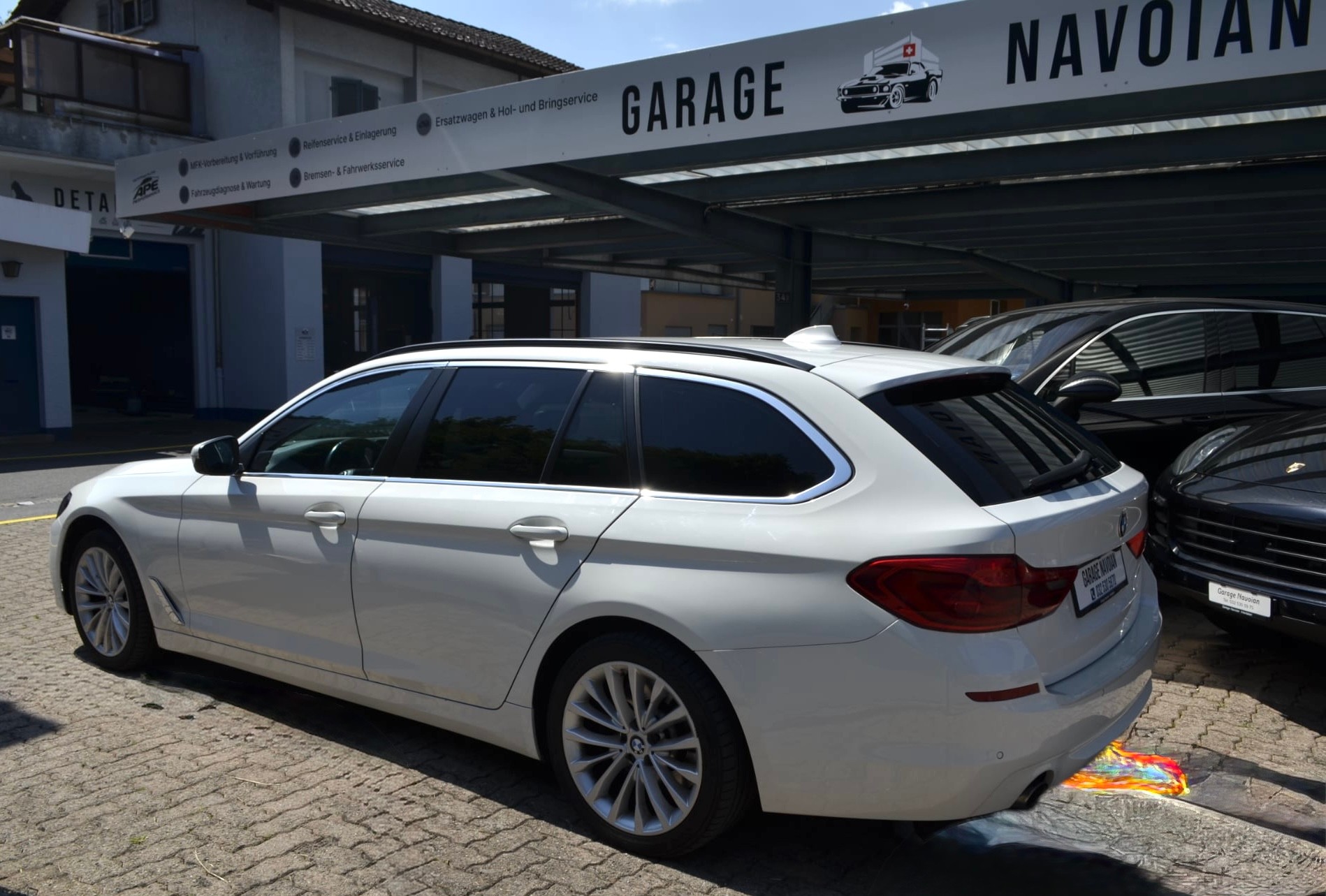 BMW 530d xDrive Touring Steptronic-image-1