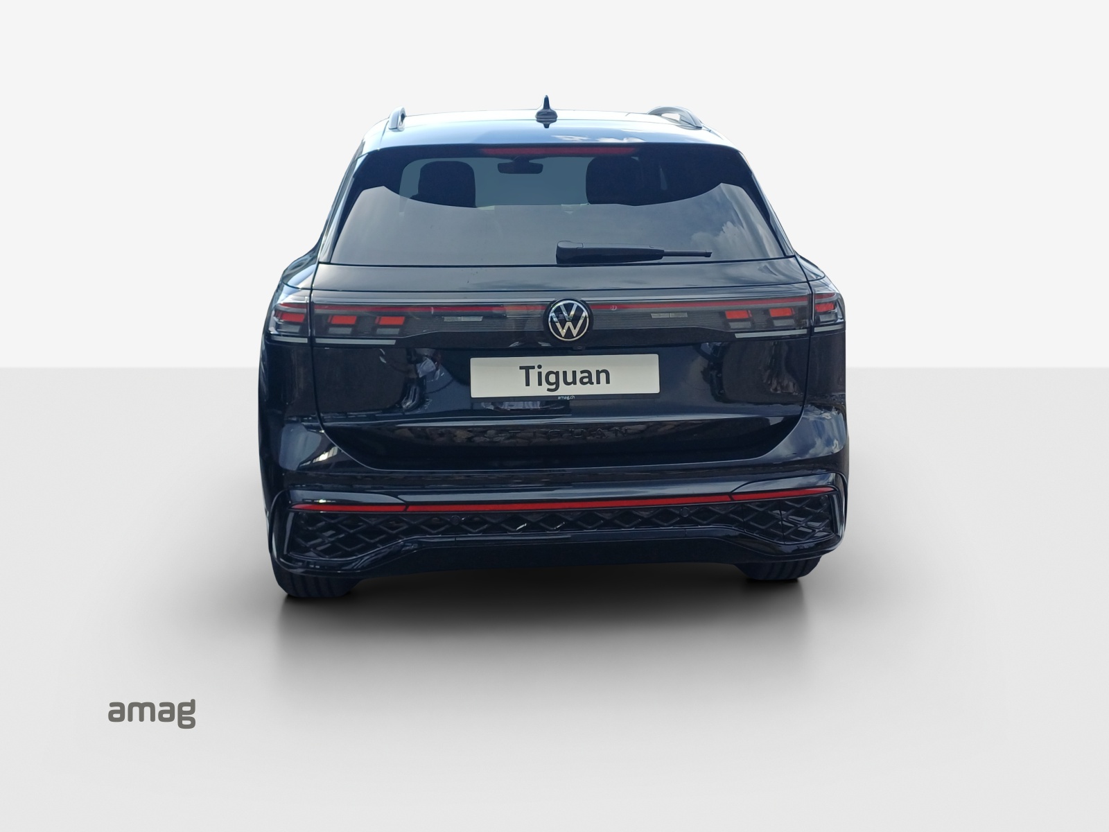 VW Tiguan 2.0 TSI DSG R-Line United 4Motion-image-3