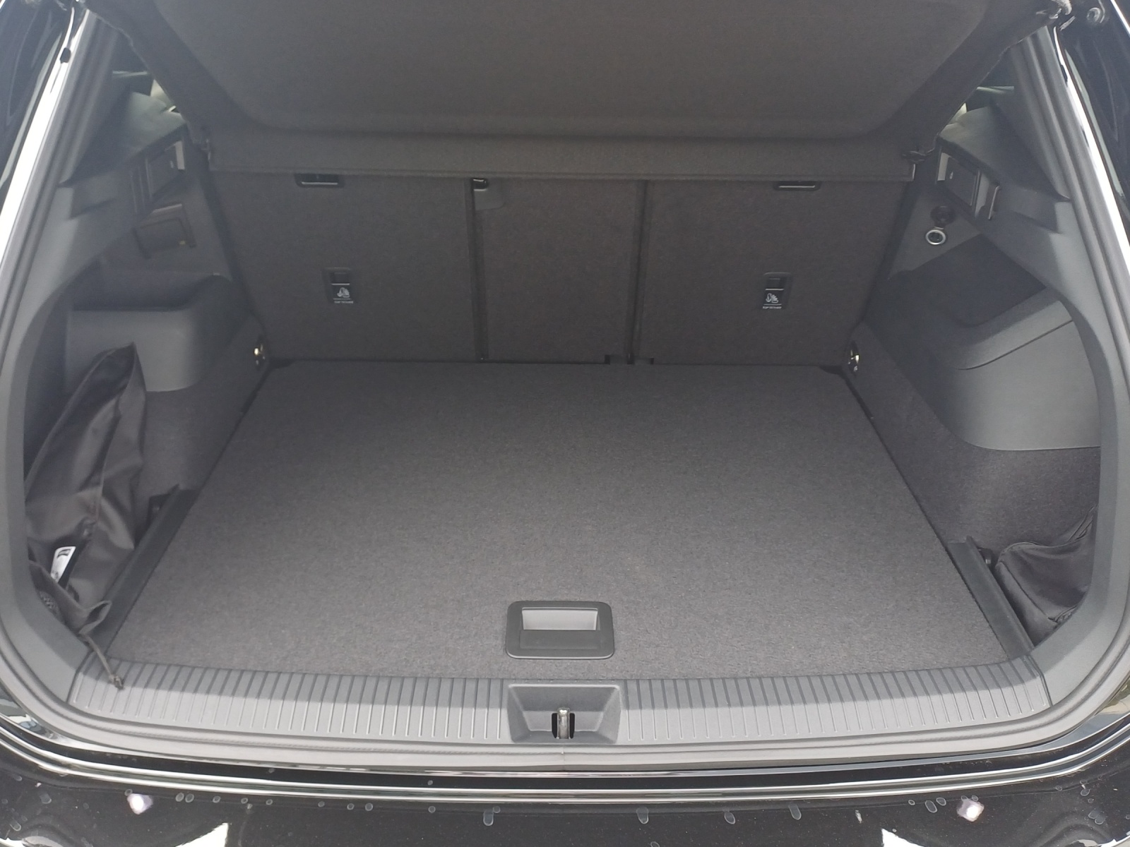 VW Tiguan 2.0 TSI DSG R-Line United 4Motion-image-12