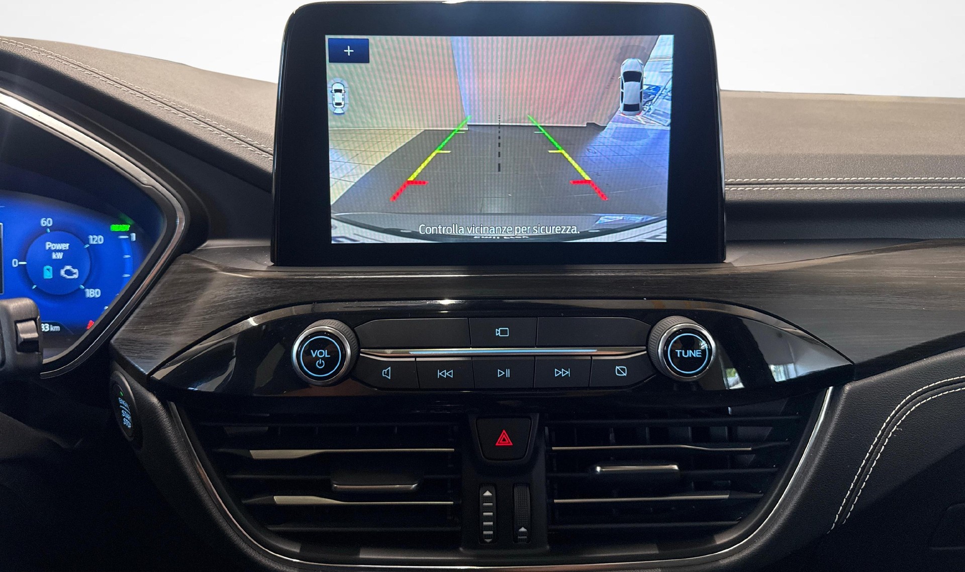 FORD Kuga 2.5 Hybrid Vignale - Pneumatici invernali inclusi-image-14