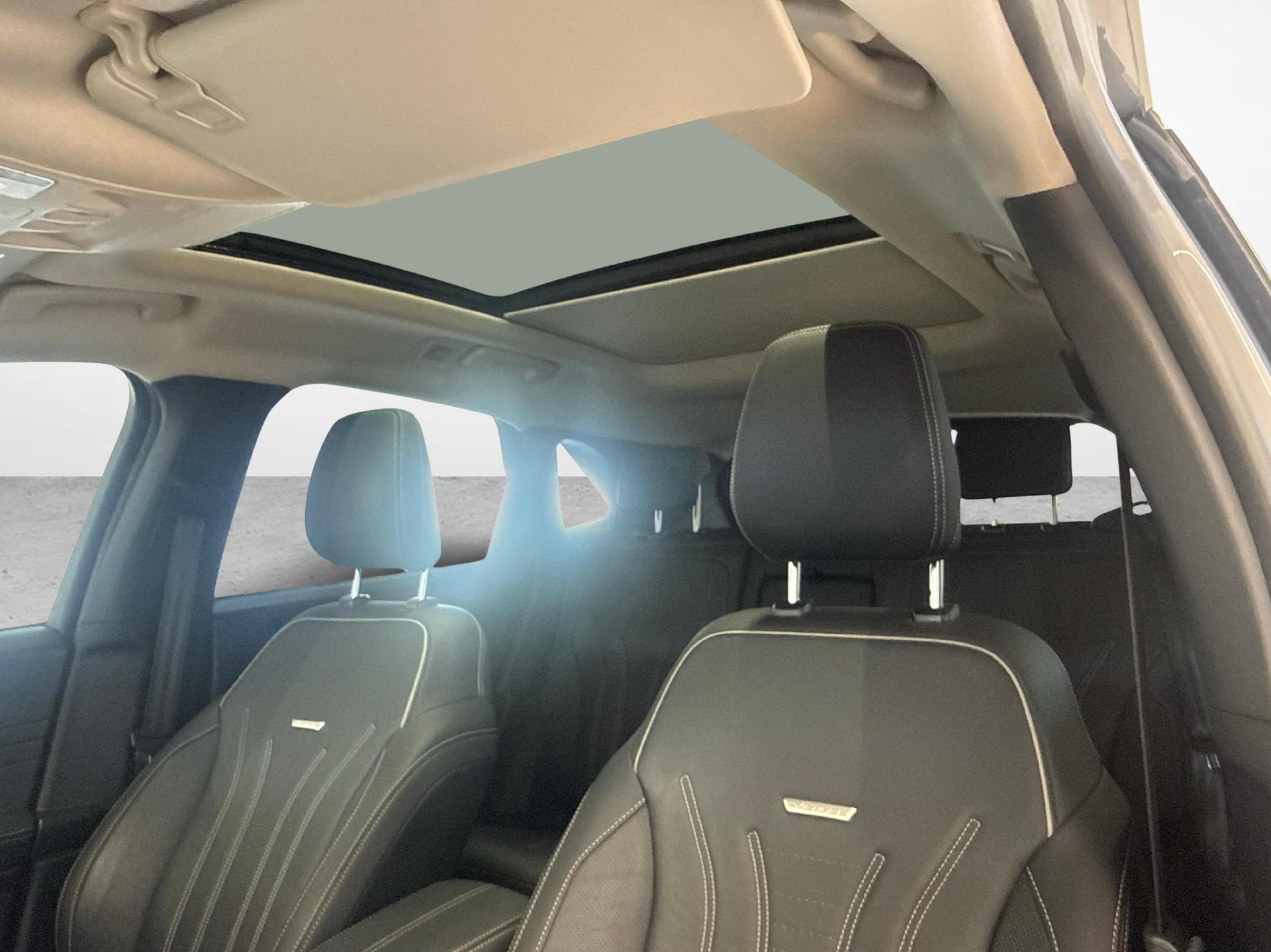 FORD Kuga 2.5 Hybrid Vignale - Pneumatici invernali inclusi-image-10