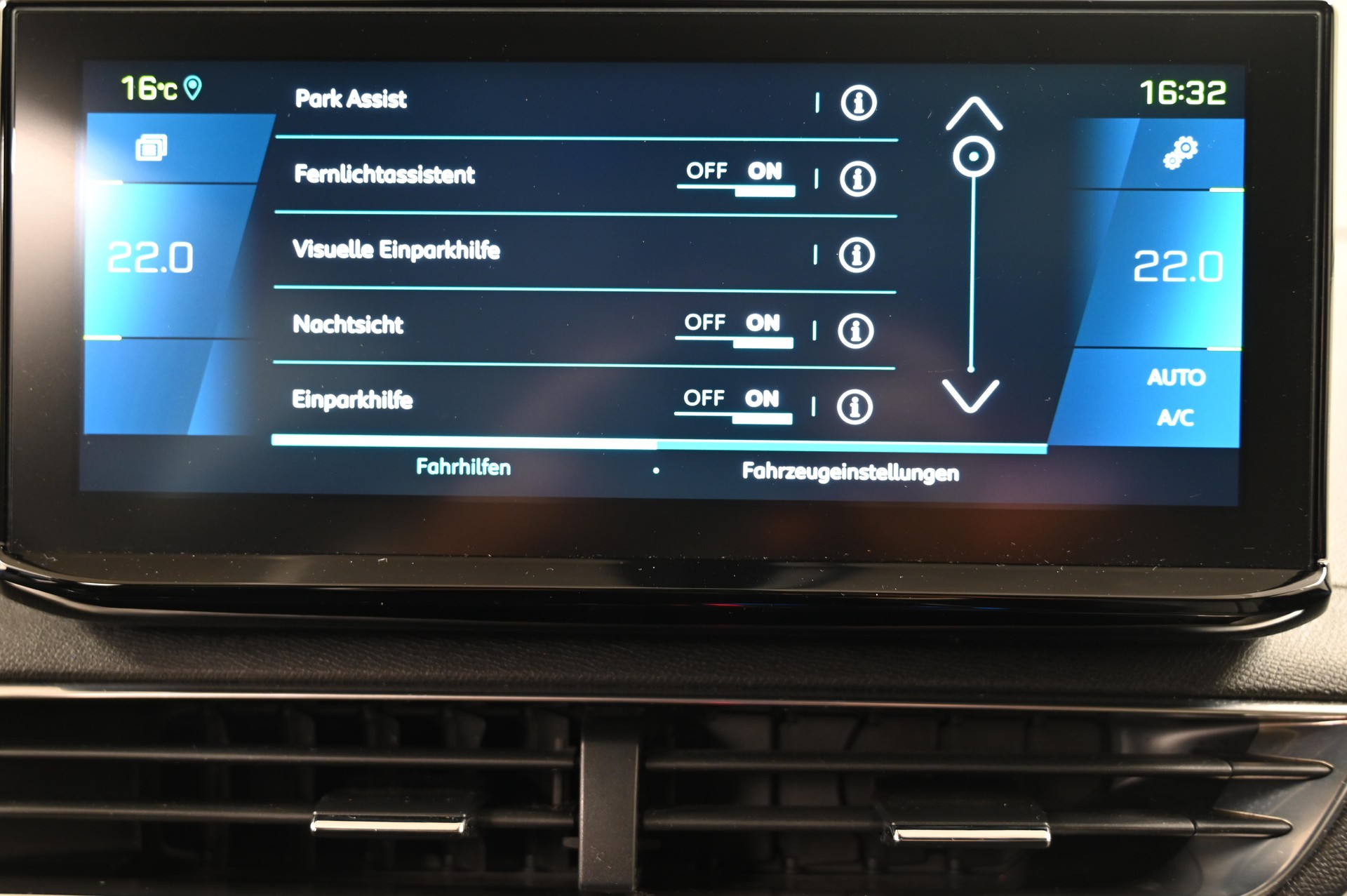 PEUGEOT 3008 1.6 Plug-in Hybrid4 GT Pack-image-11