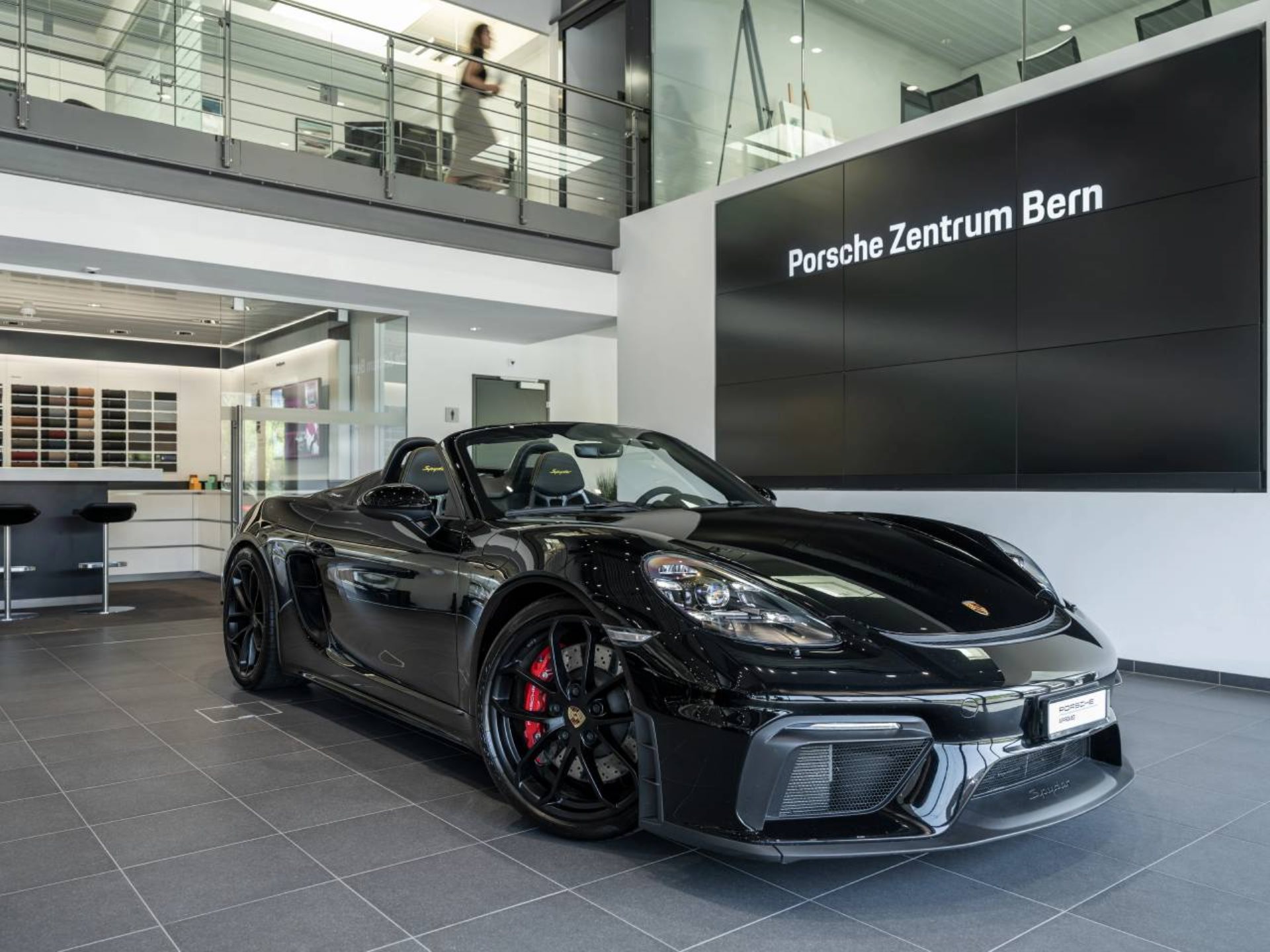 PORSCHE 718 Spyder-image-0
