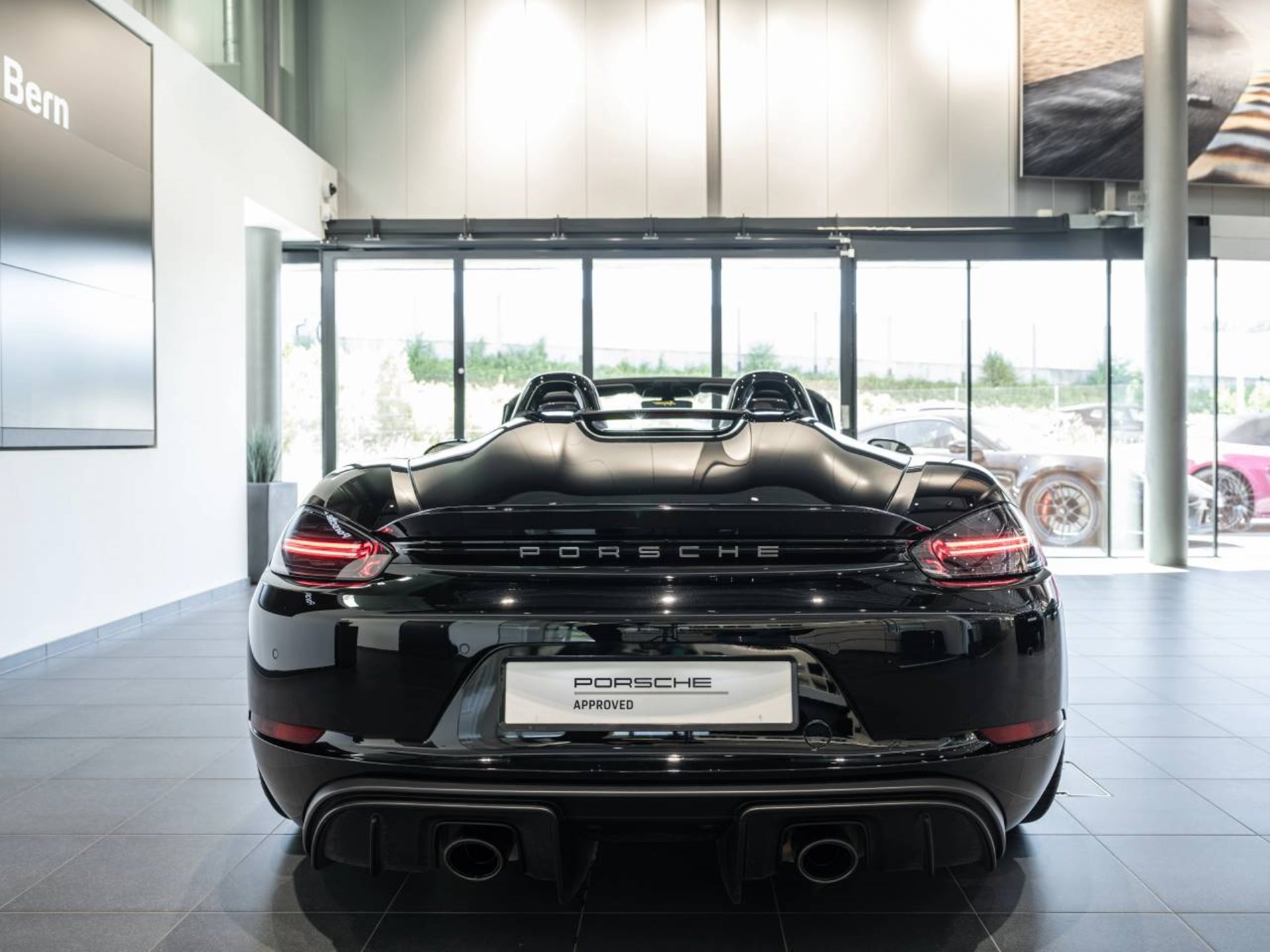 PORSCHE 718 Spyder-image-5