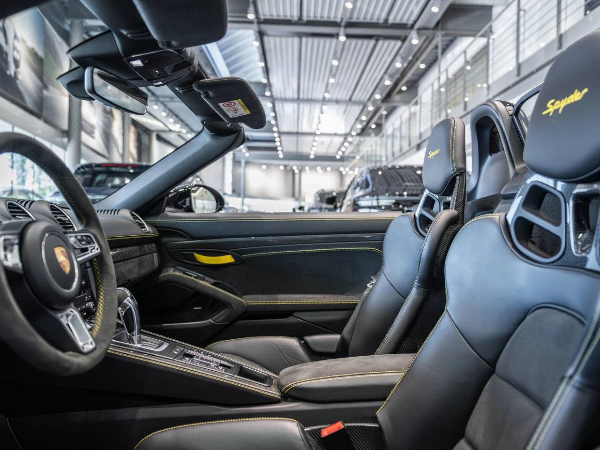 PORSCHE 718 Spyder-image-3