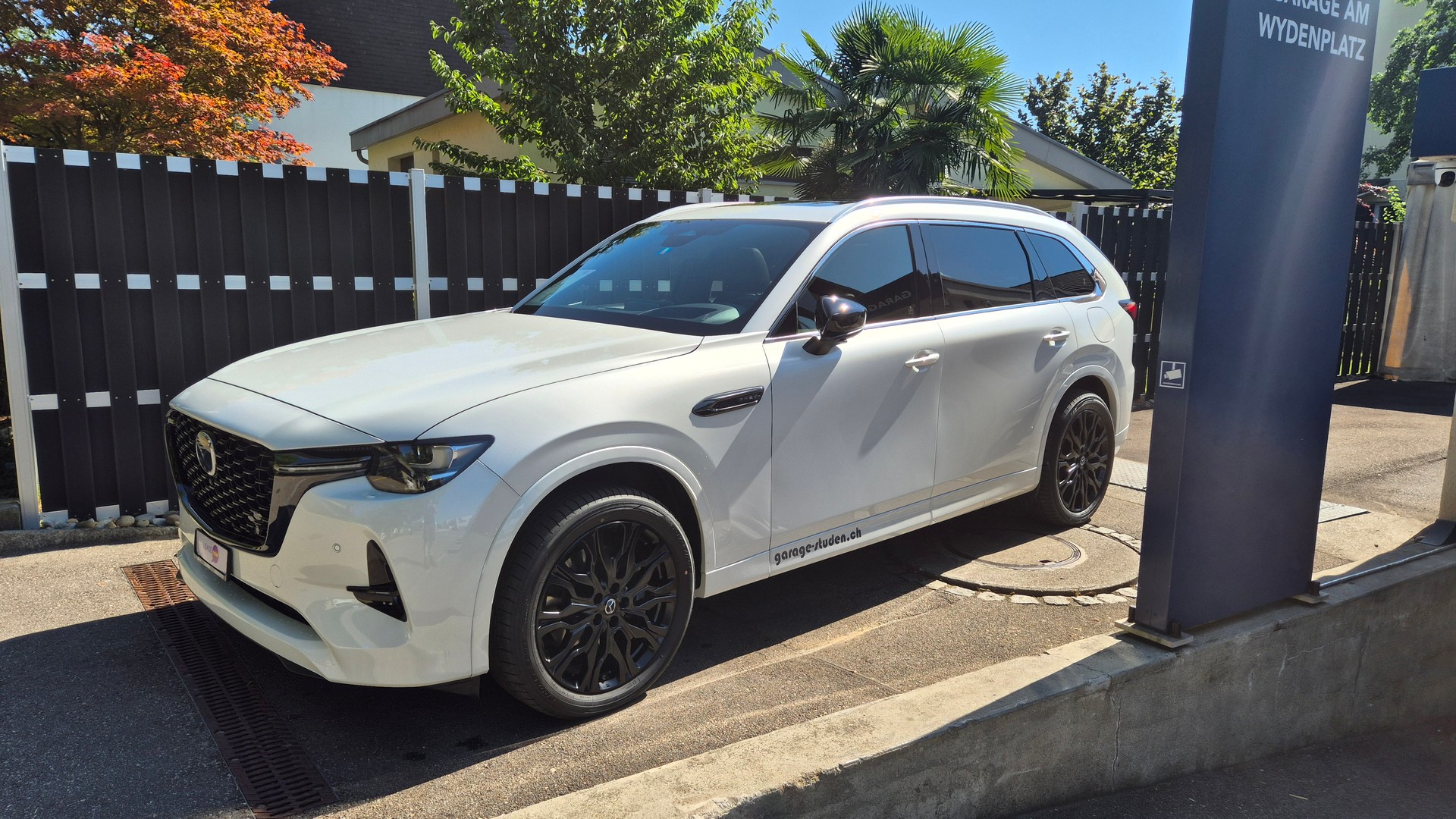 MAZDA CX-80 e-Skyactiv PHEV 327 AWD Homura Plus-image-2