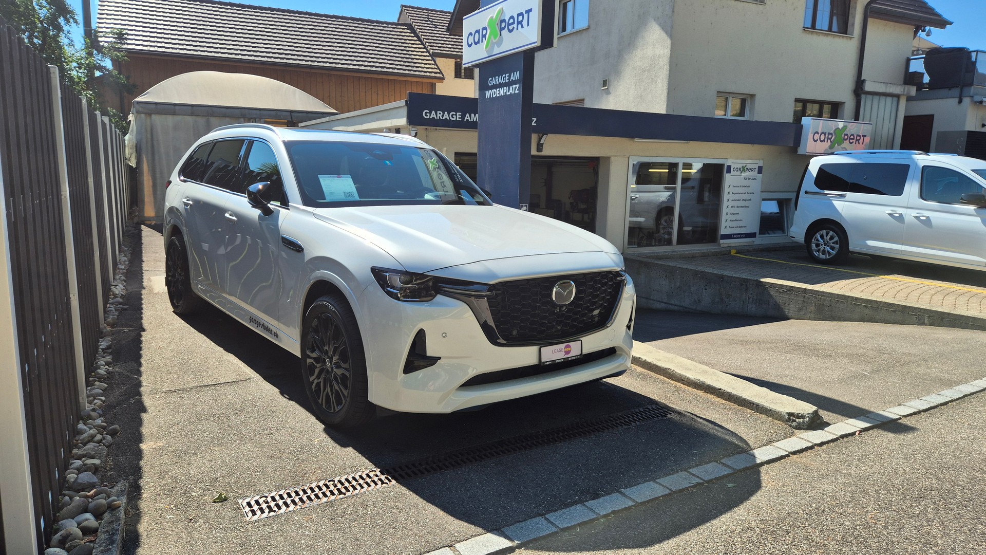 MAZDA CX-80 e-Skyactiv PHEV 327 AWD Homura Plus-image-1