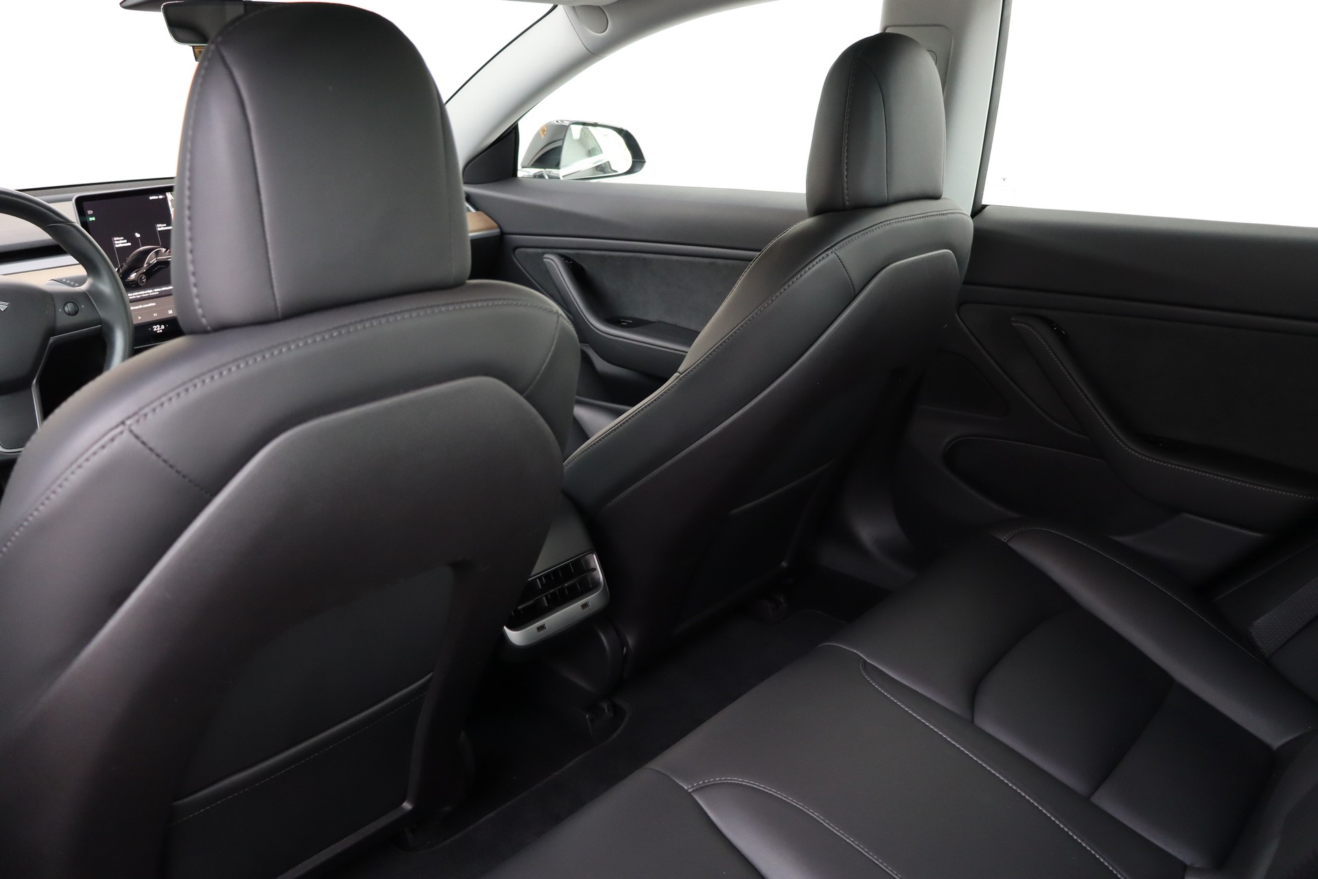 TESLA Model 3 Long Range Dual Motor AWD-image-12