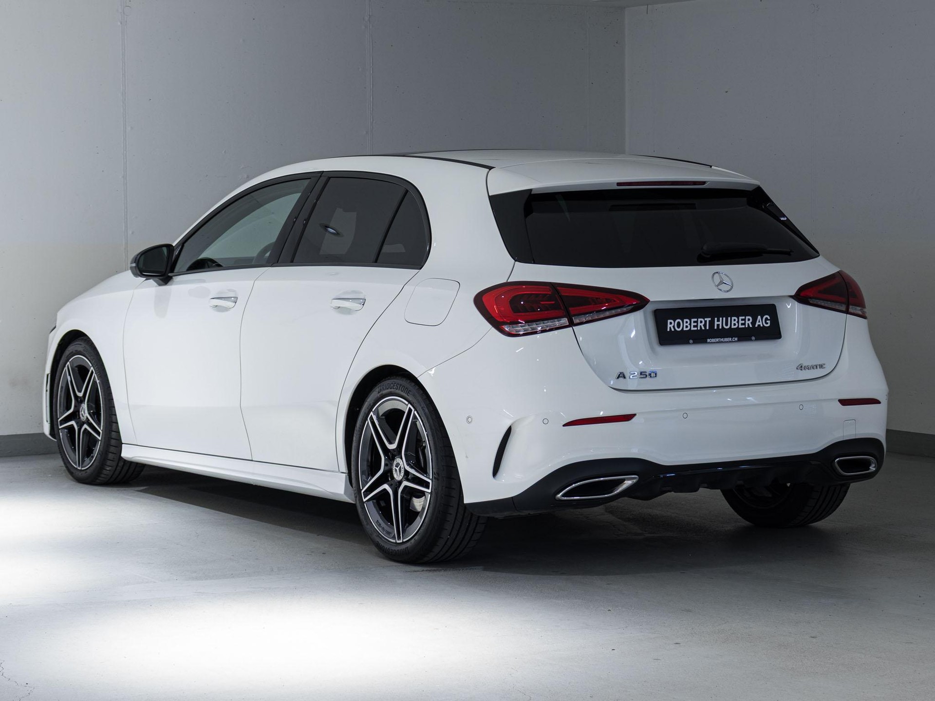 MERCEDES-BENZ A 250 4MATIC-image-3