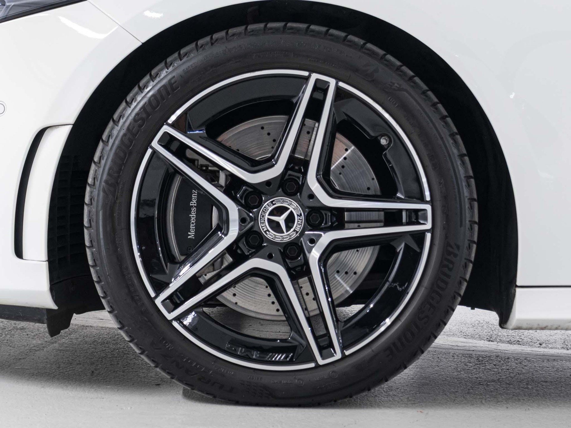 MERCEDES-BENZ A 250 4MATIC-image-14
