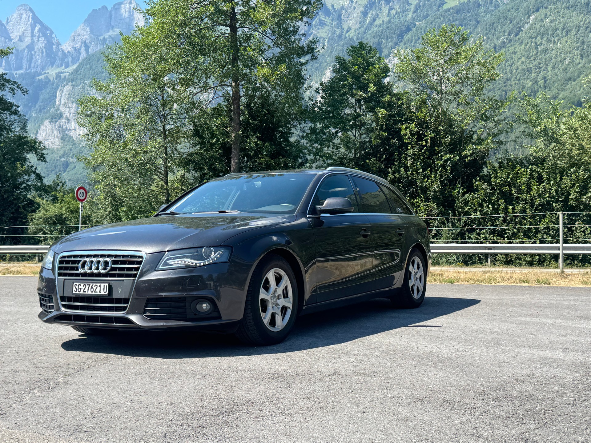 AUDI A4 Avant 2.0 TFSI-image-1