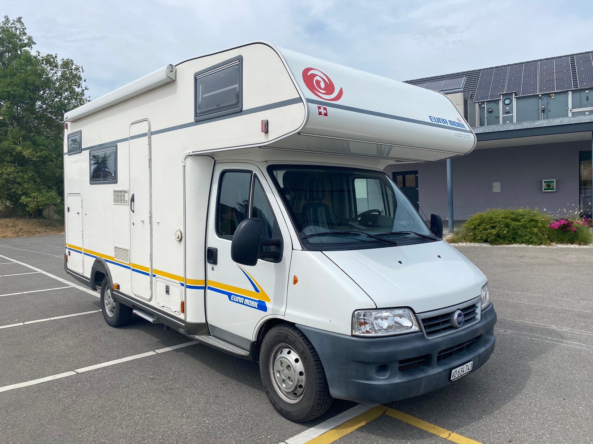 EURA MOBIL S-635-VB-image-0