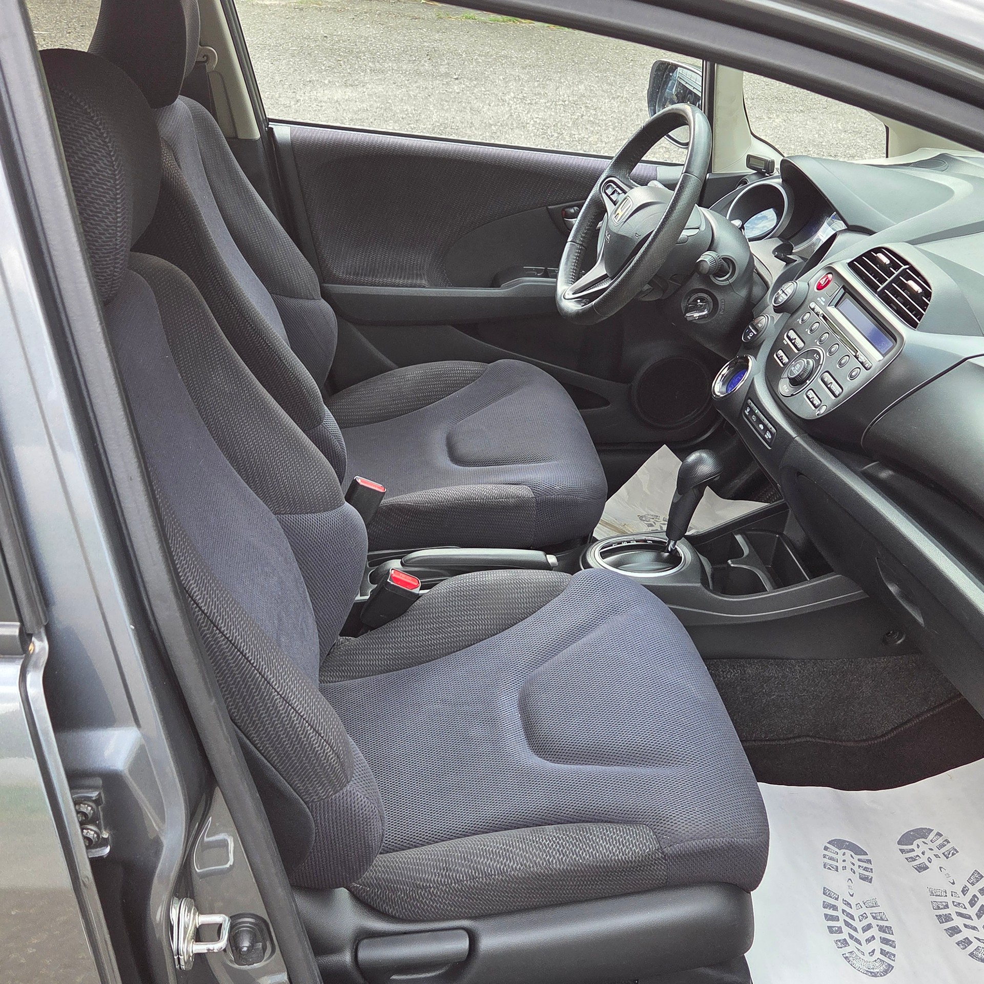 HONDA Jazz 1.3i Hybrid Comfort CVT-image-10