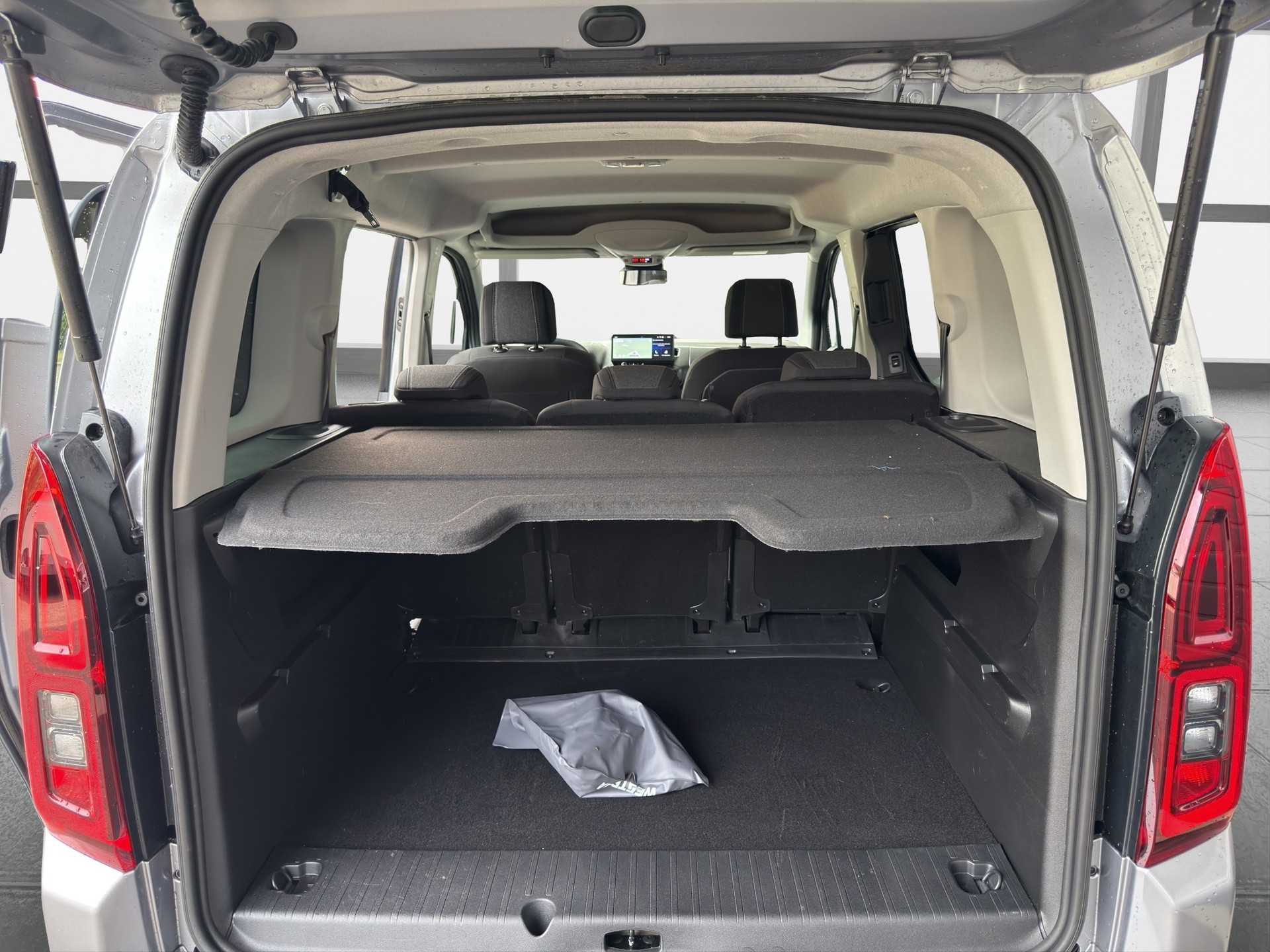 OPEL Combo 1.2-image-10
