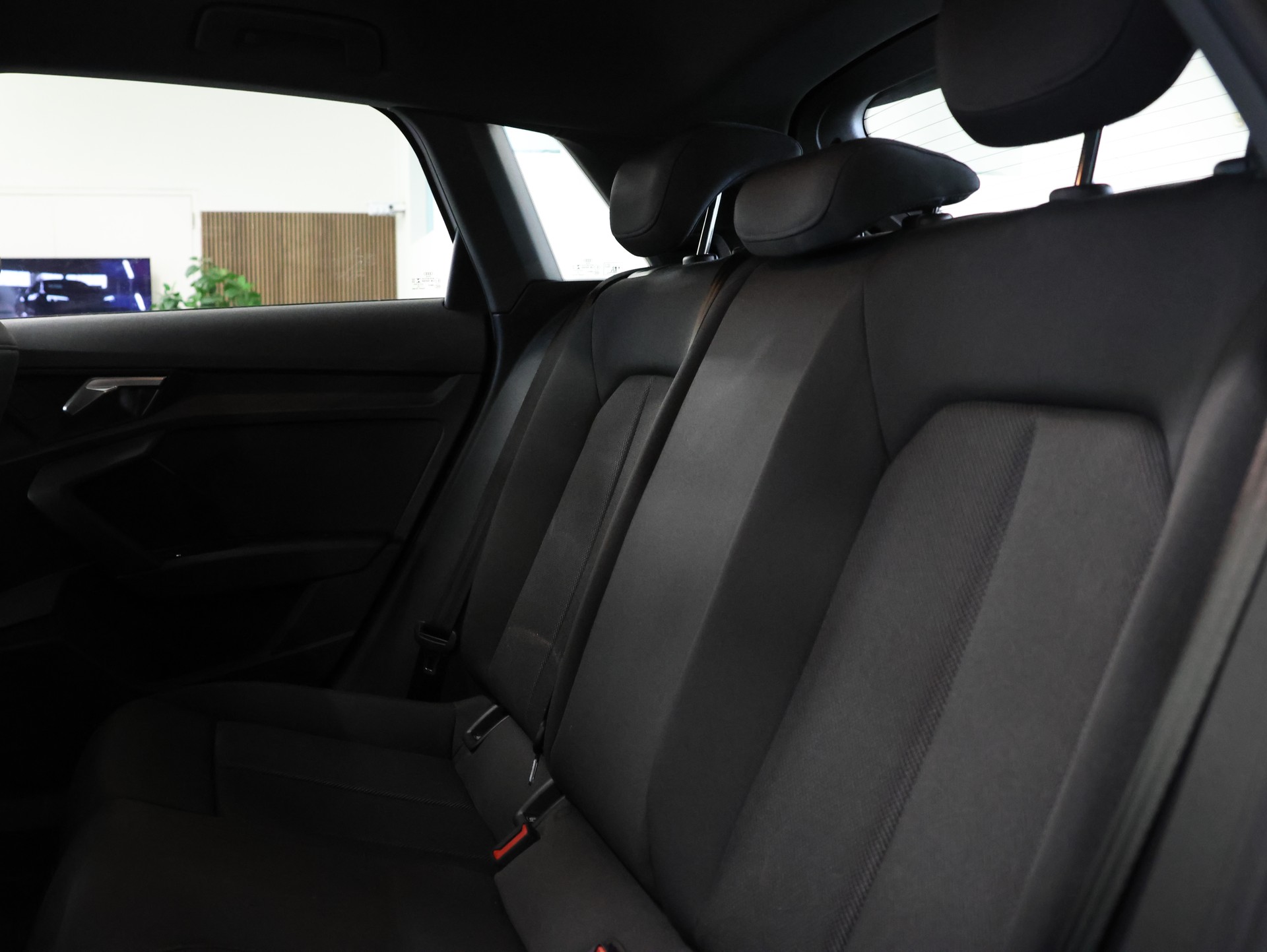 AUDI A3 Sportback 35 TFSI S line Attraction S-tronic *Rückfahrkamera* *Sitzheizung*-image-22
