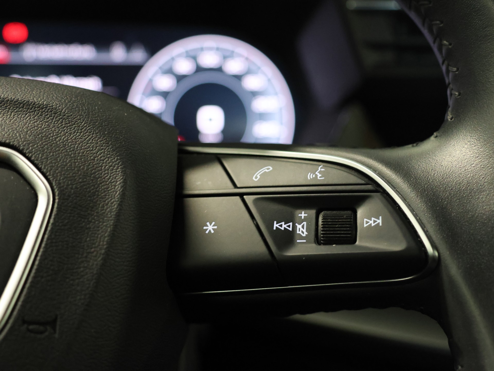 AUDI A3 Sportback 35 TFSI S line Attraction S-tronic *Rückfahrkamera* *Sitzheizung*-image-18