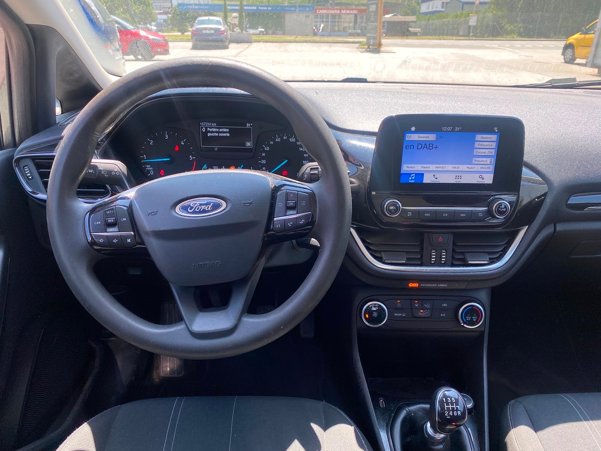 FORD Fiesta 1.5 TDCi Titanium-image-6