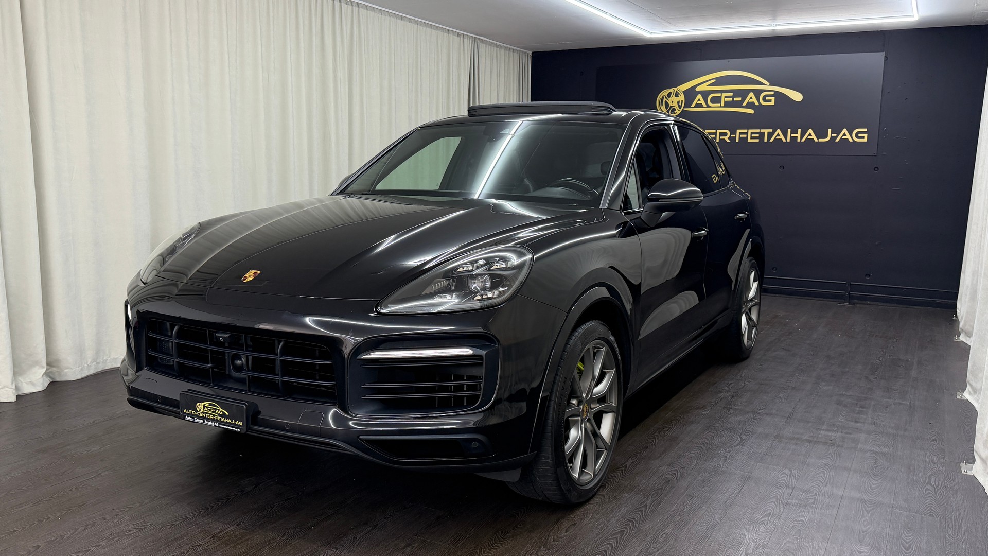 PORSCHE Cayenne E-Hybrid-image-0