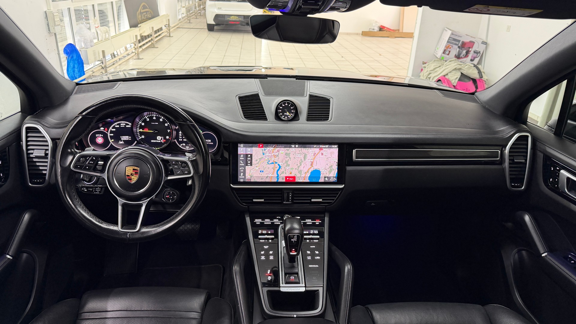 PORSCHE Cayenne E-Hybrid-image-7