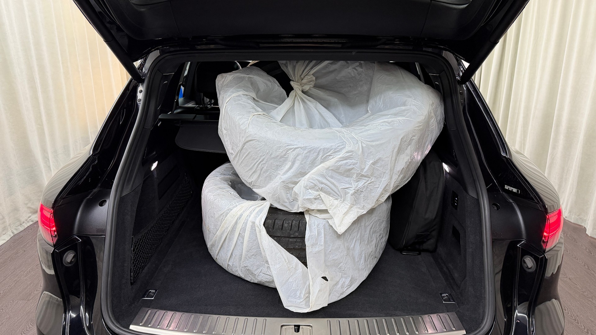 PORSCHE Cayenne E-Hybrid-image-18