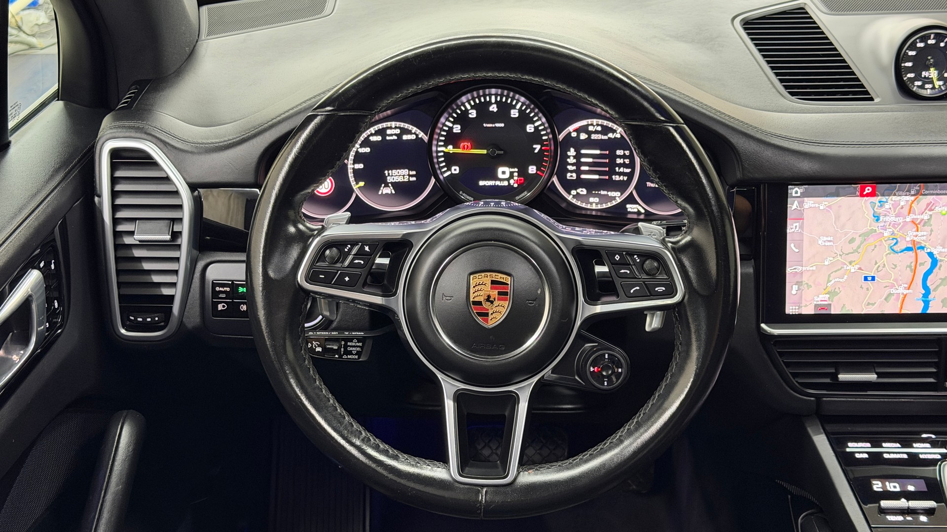 PORSCHE Cayenne E-Hybrid-image-8