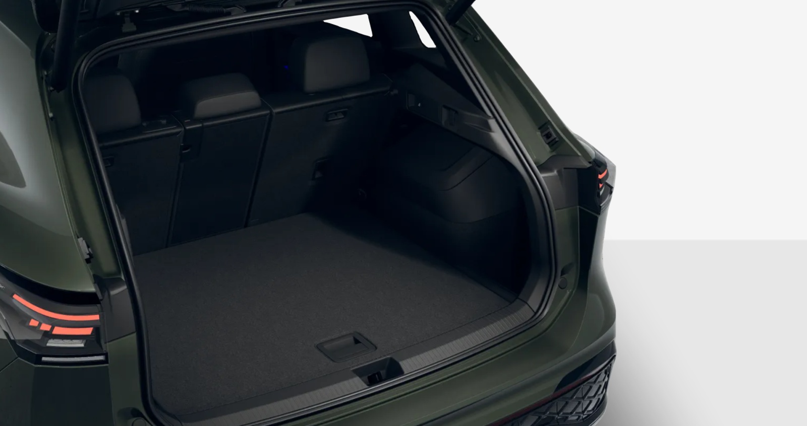 VW Tiguan 2.0 TSI DSG R-Line Plus 4Motion-image-8