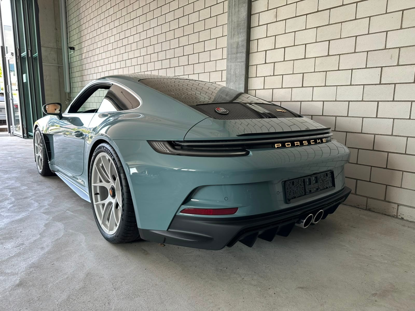 PORSCHE 911 S/T Sondermodell mit Heritage Design Paket "1 of 1.963"-showroom-element-3