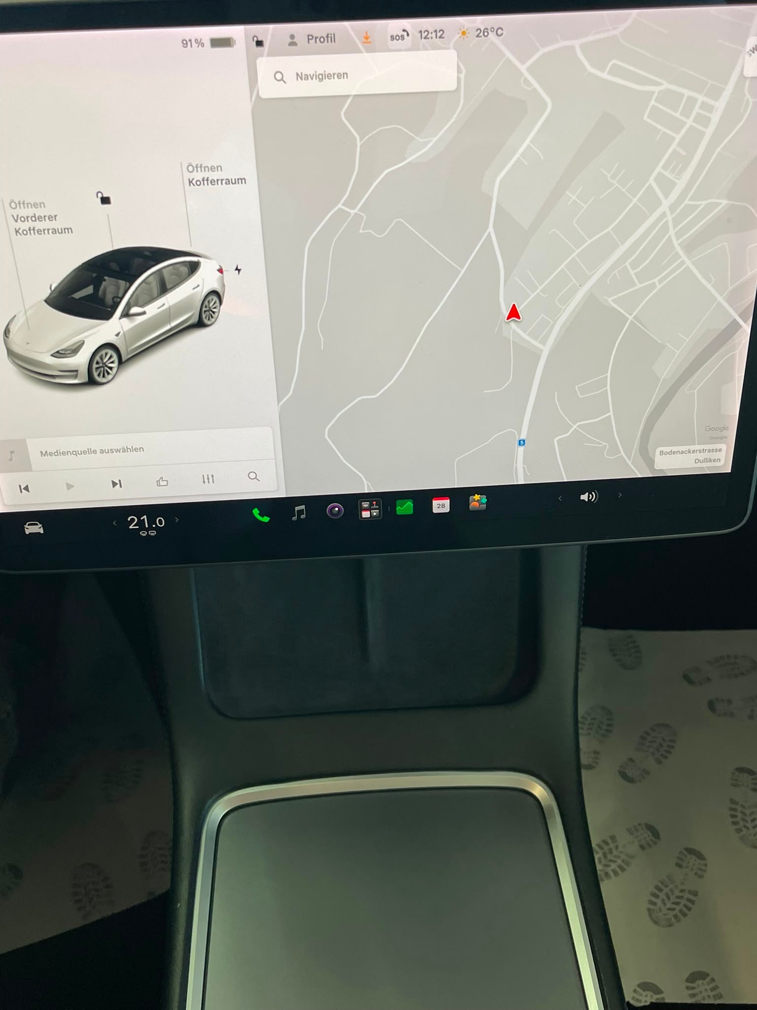 TESLA Model 3 Long Range Dual Motor AWD | CH-Auto | Frisch MFK | Tesla Garantie | Wärmepumpe-image-14