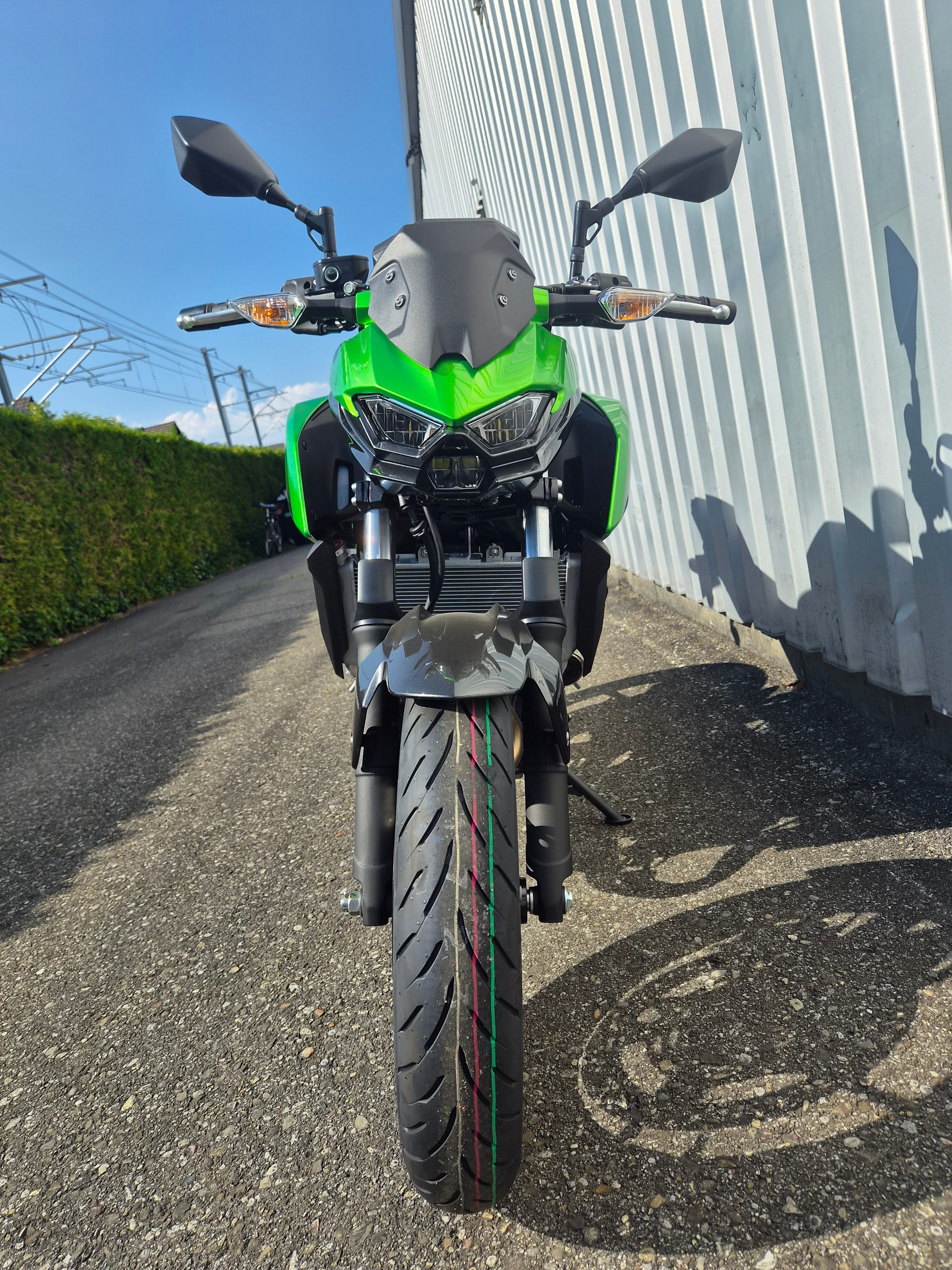 KAWASAKI Z 500-showroom-element-2