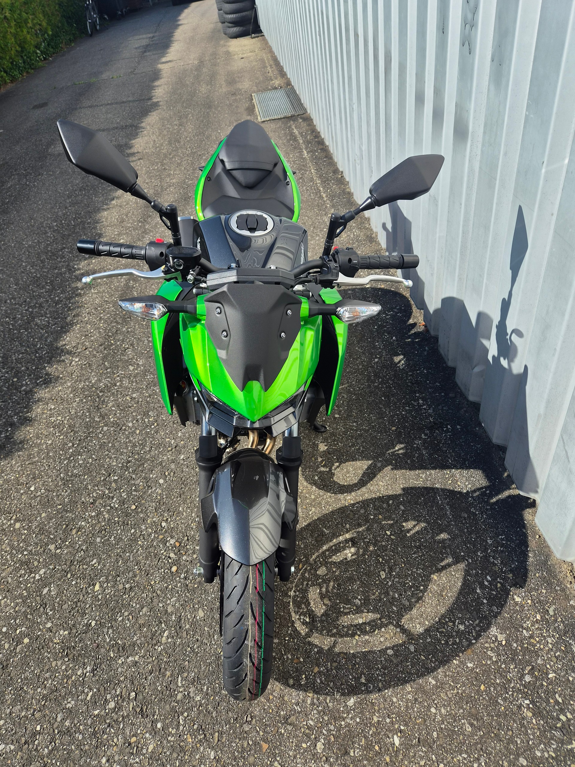 KAWASAKI Z 500-showroom-element-3